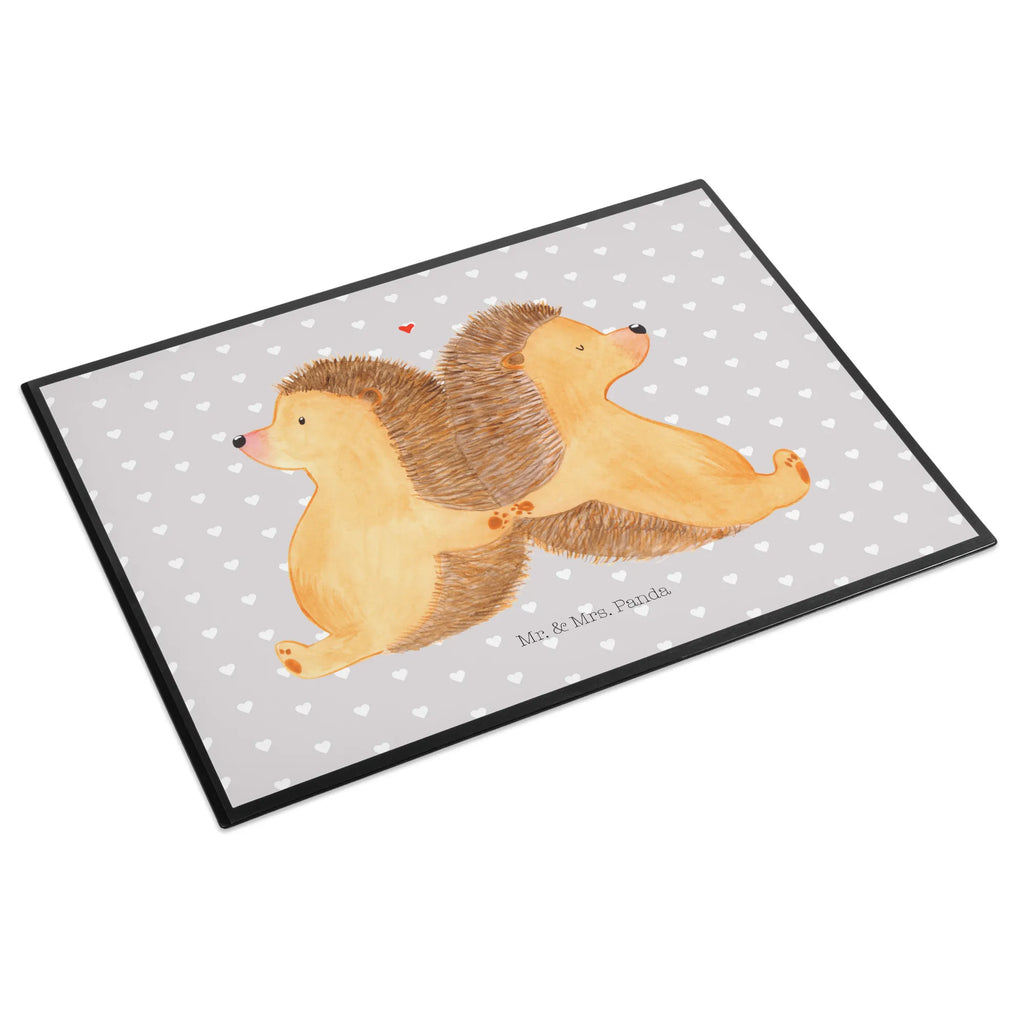 Desk pad Hedgehogs holding hands arbeitsunterlage, tischpads, schreibtischunterlage, tischauflage, tischpad, tischauflagen, Schreibtisch Unterlagen, tischmatte, arbeitsmatte, schreibtischunterlagen, schreibtischauflagen, schreibauflage, pultunterlage, Schreibtisch Matte, schreibtischmatte, Schreibunterlage, schreibauflagen, tischmatten, Schreibtischauflage, schreibmatte, Tischunterlage, Verlobung, Freund, Partner, Heiratsantrag, Freundin, Liebesgeschenk, Ehemann, Hocheitstag, Ehefrau, Heiraten, Jahrestag, Liebe, Hochzeit, Love, Igelliebe, Liebesbotschaft, Liebesbeweis, Hand in Hand, Igel, Große Liebe, Gemeinsamkeit, Lieblingsmensch, Geschenk für Zwei