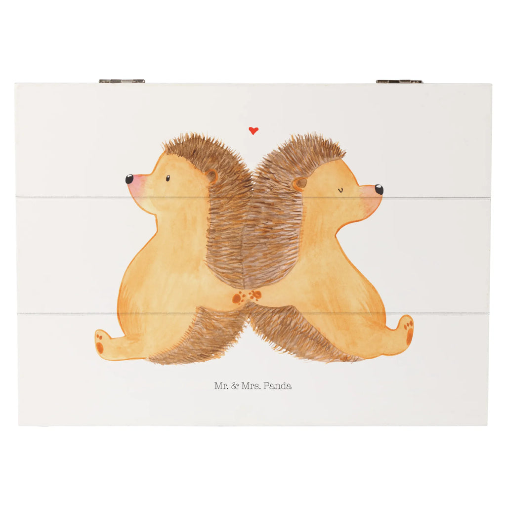 Holzkiste Igel händchenhaltend Geschenkdose, Holzkiste, Kiste, Schatzkiste, Aufbewahrungsbox, Erinnerungskiste, Geschenkbox, Schatulle, Dekokiste, Truhe, XXL, Erinnerungsbox, Liebe, Partner, Freund, Freundin, Ehemann, Ehefrau, Heiraten, Verlobung, Heiratsantrag, Liebesgeschenk, Jahrestag, Hocheitstag, Love, Igelliebe, Geschenk für zwei, Igel, Hand in Hand, Liebesbeweis, Lieblingsmensch, Hochzeit, Liebesbotschaft, Gemeinsamkeit, große Liebe