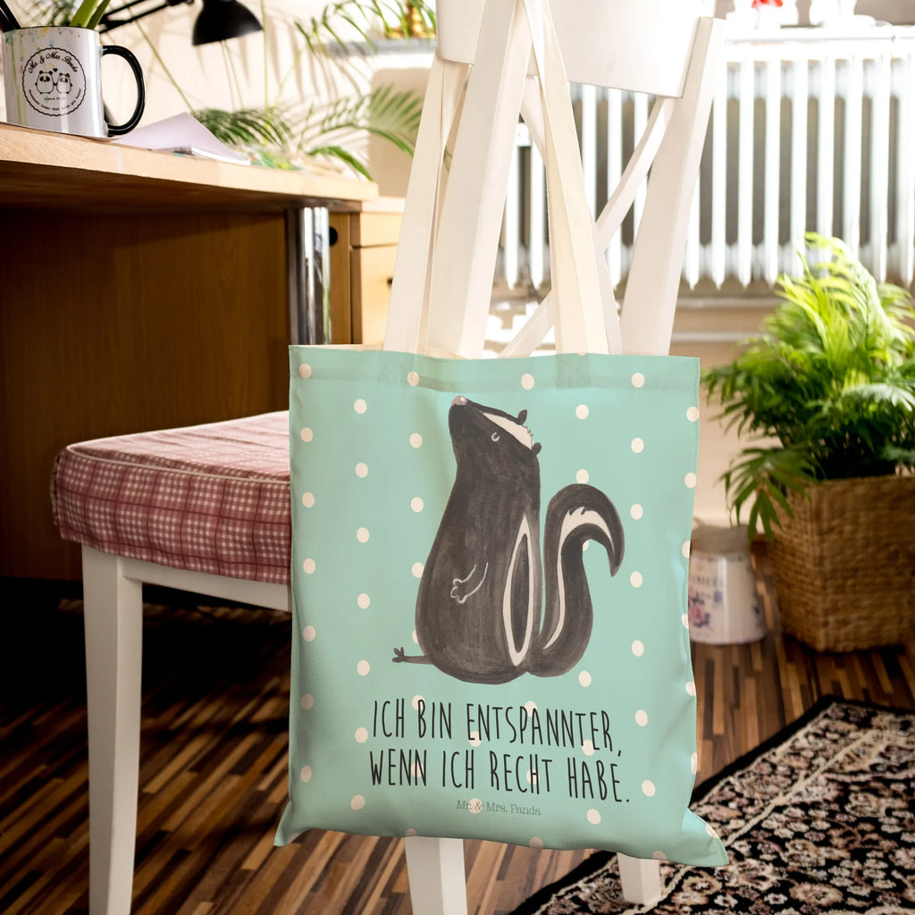 Einkaufstasche Stinktier sitzend Tragetasche Modern, Tragetasche Mit Henkel, Einkaufstaschen, Leinentasche, Tragetasche Waschbar, Faltbare Tragetasche, Beutel Tasche, Tragetasche Nachhaltig, Kleine Tragetasche, Tragetasche Kinder, Tragetasche Mit Motiv, Tragetaschen, Tragetasche Blanko, Große Tragetasche, Tragetasche Ohne Plastik, Tragetasche Für Bücher, Tragetasche Mit Spruch, Tragetasche, Tragetasche Handgemacht, Baumwolltasche, Jutetasche, Tragetasche Robust, Jutetaschen, Tragetasche Vintage, Einkaufstasche, Tragetasche Zum Umhängen, Tragetasche Geschenkidee, Tragetasche Für Schule, Leinentaschen, Tragetasche Herren, Bunte Tragetasche, Tragetasche Für Alltag, Tragetasche Damen, Tragetasche Design, Lustige Tragetasche, Baumwolltaschen, Tragetasche Umweltfreundlich, Tragetasche Wiederverwendbar, Tragetasche Bedruckt, Stofftaschen, Stofftasche, Tragetasche Für Einkäufe, Tragetasche Für Büro, Stinktier, Skunk, Besserwisser, Wildtier, Büro, Spruch, Raubtier, Recht, Stinker, Stinki