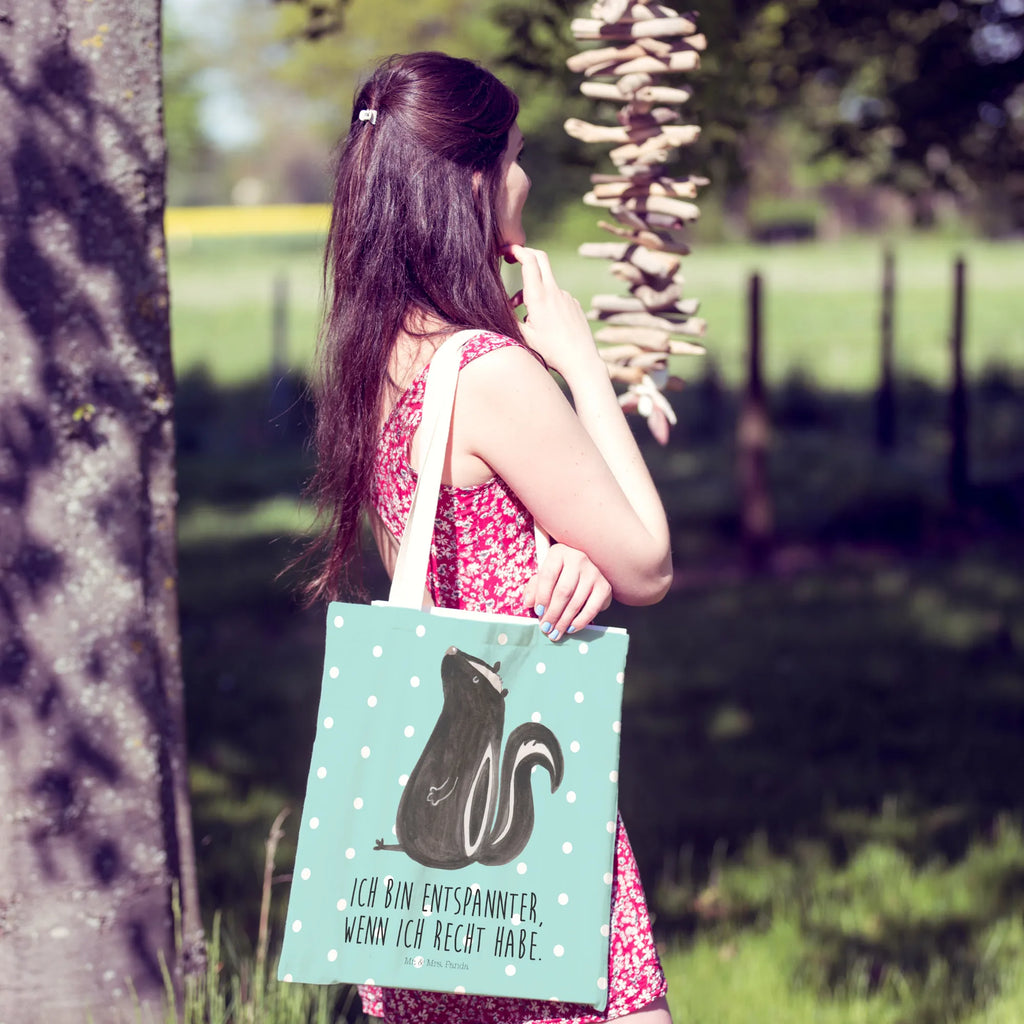 Einkaufstasche Stinktier sitzend Tragetasche Modern, Tragetasche Mit Henkel, Einkaufstaschen, Leinentasche, Tragetasche Waschbar, Faltbare Tragetasche, Beutel Tasche, Tragetasche Nachhaltig, Kleine Tragetasche, Tragetasche Kinder, Tragetasche Mit Motiv, Tragetaschen, Tragetasche Blanko, Große Tragetasche, Tragetasche Ohne Plastik, Tragetasche Für Bücher, Tragetasche Mit Spruch, Tragetasche, Tragetasche Handgemacht, Baumwolltasche, Jutetasche, Tragetasche Robust, Jutetaschen, Tragetasche Vintage, Einkaufstasche, Tragetasche Zum Umhängen, Tragetasche Geschenkidee, Tragetasche Für Schule, Leinentaschen, Tragetasche Herren, Bunte Tragetasche, Tragetasche Für Alltag, Tragetasche Damen, Tragetasche Design, Lustige Tragetasche, Baumwolltaschen, Tragetasche Umweltfreundlich, Tragetasche Wiederverwendbar, Tragetasche Bedruckt, Stofftaschen, Stofftasche, Tragetasche Für Einkäufe, Tragetasche Für Büro, Stinktier, Skunk, Besserwisser, Wildtier, Büro, Spruch, Raubtier, Recht, Stinker, Stinki