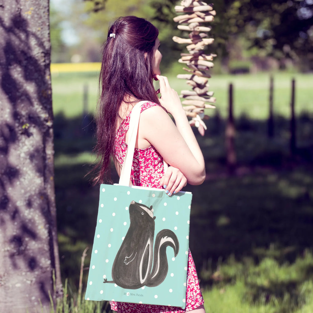 Einkaufstasche Stinktier sitzend Tragetasche Modern, Tragetasche Mit Henkel, Einkaufstaschen, Leinentasche, Tragetasche Waschbar, Faltbare Tragetasche, Beutel Tasche, Tragetasche Nachhaltig, Kleine Tragetasche, Tragetasche Kinder, Tragetasche Mit Motiv, Tragetaschen, Tragetasche Blanko, Große Tragetasche, Tragetasche Ohne Plastik, Tragetasche Für Bücher, Tragetasche Mit Spruch, Tragetasche, Tragetasche Handgemacht, Baumwolltasche, Jutetasche, Tragetasche Robust, Jutetaschen, Tragetasche Vintage, Einkaufstasche, Tragetasche Zum Umhängen, Tragetasche Geschenkidee, Tragetasche Für Schule, Leinentaschen, Tragetasche Herren, Bunte Tragetasche, Tragetasche Für Alltag, Tragetasche Damen, Tragetasche Design, Lustige Tragetasche, Baumwolltaschen, Tragetasche Umweltfreundlich, Tragetasche Wiederverwendbar, Tragetasche Bedruckt, Stofftaschen, Stofftasche, Tragetasche Für Einkäufe, Tragetasche Für Büro, Stinktier, Skunk, Besserwisser, Wildtier, Büro, Spruch, Raubtier, Recht, Stinker, Stinki