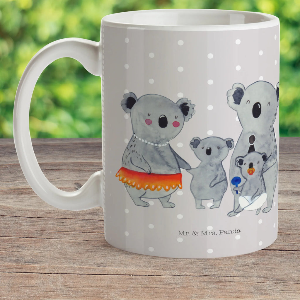 Kindertasse Koala Familie Kindertasse Für Baby, Kinderbecher Für Kleinkinder, Design Kindertasse, Trinklern-Tasse, Kindertasse, Tasse Mit Henkel Für Kinder, Trinklernbecher Aus Kunststoff, Trinklernbecher Personalisiert, Kinder-Keramiktasse, Kindertasse Mit Cartoonmotiv, Kindertasse Für Vorschüler, Kindertasse Bruchsicher, Kindertasse Mit Strohhalm, Kindertasse Mit Griffen, Kindertasse Spülmaschinenfest, Kindertasse Aus Silikon, Kinder-Thermobecher, Kindertasse Mikrowellengeeignet, Kindertasse BPA-Frei, Kinder-Porzellantasse Mit Motiv, Kinderbecher, Kinderbecher Unzerbrechlich, Tasse Für Kleinkinder, Kindertasse Ökologisch, Kinder-Porzellantasse, Kindertasse Bunt, Trinklernbecher Mit Deckel, Kinderbecher Mit Deckel, Kindergeburtstag, Tasse Für Kinder, Nachhaltige Kindertasse, Tasse Für Schulanfänger, Kindertasse Handgemacht, Kinderbecher Mit Spruch, Kindertasse Mit Tiermotiv, Kindertasse Auslaufsicher, Kinderbecher Aus Edelstahl, Trinklernbecher, Oma, Opa, Muttertag, Familie, Schwester, Bruder, Vatertag, Mama, Papa, Familienleben, Koala, Geschwister, Kinder, Koalas, Family