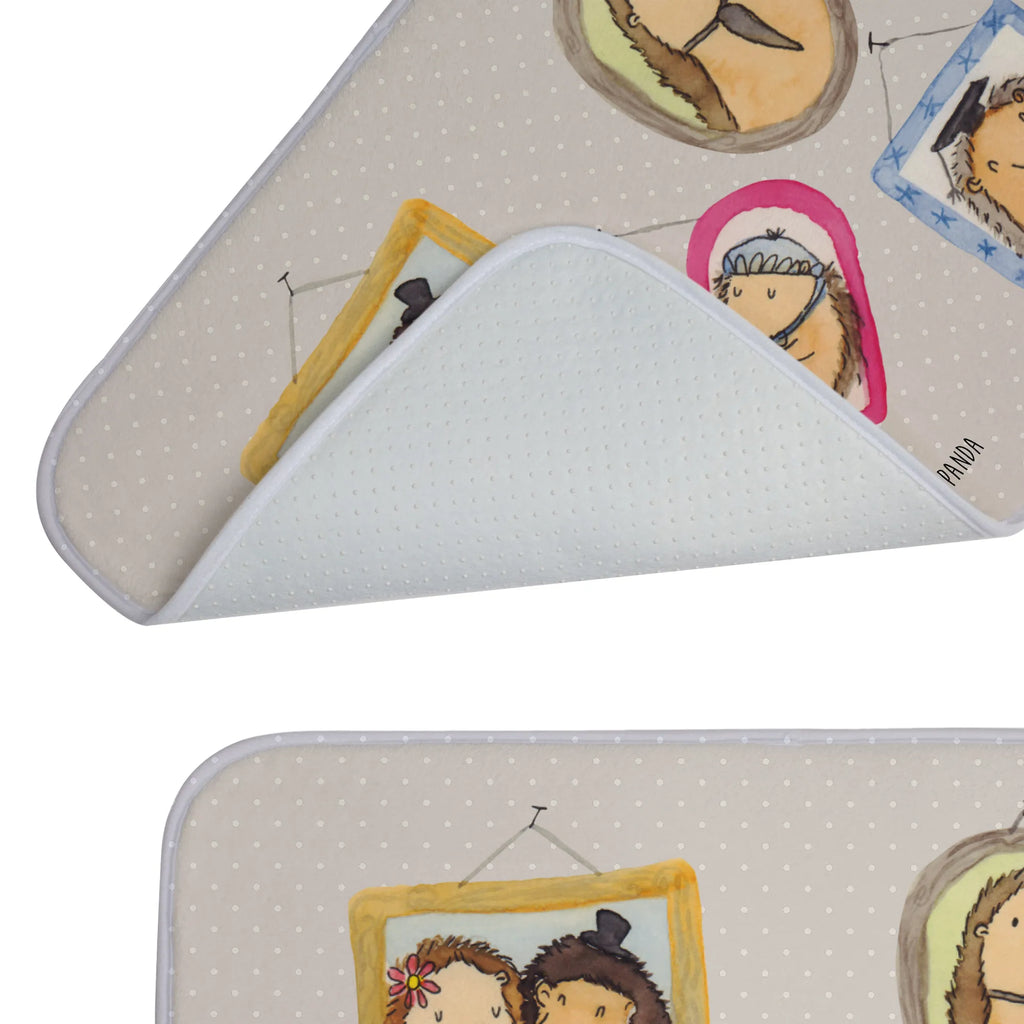 Bath mat Hedgehog family badezimmermatten, duschmatten, Badteppich, fußmatte bad, Duschvorleger, badmatten, Badläufer, Badvorleger, Teppich Fürs Bad, duschmatte, badezimmerteppiche, wannenvorleger, Bad Fußmatte, teppich für bad, rutschfeste matte, badezimmer läufer, badezimmermatte, bad läufer, Badematte, badezimmervorleger, Badezimmer Matte, Badezimmerteppich, Oma, Opa, Muttertag, Mama, Papa, Familie, Schwester, Bruder, Vatertag, Bilder, Igel, Glück, Liebe, Zusammenhalt