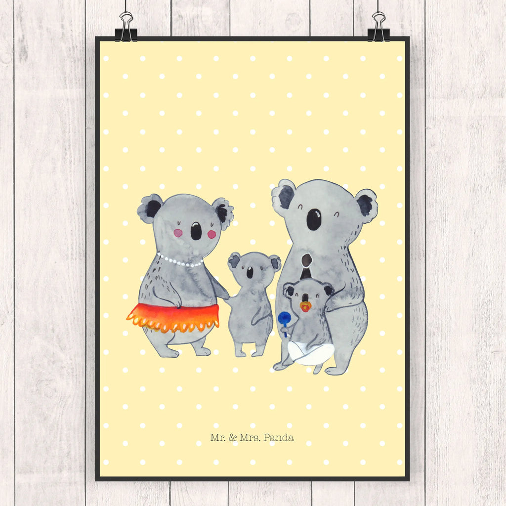 Poster Koala Family Wandposter, Küchenposter, Wanddeko, Raumdekoration, Poster, Wanddekoration, Kinderposter, Bild, Handgemaltes Poster, Mr. & Mrs. Panda Poster, Designposter, Posterdruck, Kunstdruck, Wanddeko Bild, Familie, Vatertag, Muttertag, Bruder, Schwester, Mama, Papa, Oma, Opa, Koalas, Koala, Kinder, Familienleben, Geschwister, Family