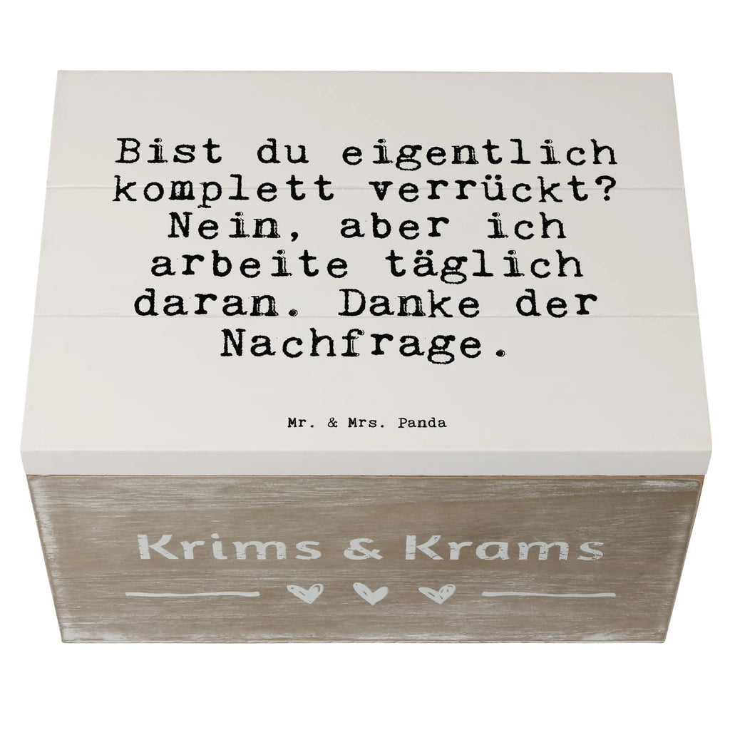 Skrzynia drewniana Bist du eigentlich komplett... Przysłowie, przysłowia, zabawne przysłowia, mądrości, cytaty, prezenty z przysłowiami