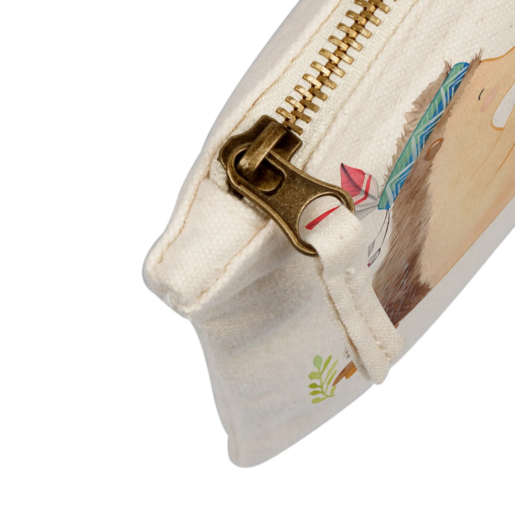 Make-up bag Hedgehog feather headdress Forest animals, Adventure, Indians, Campfire, Hedgehogs, Camping