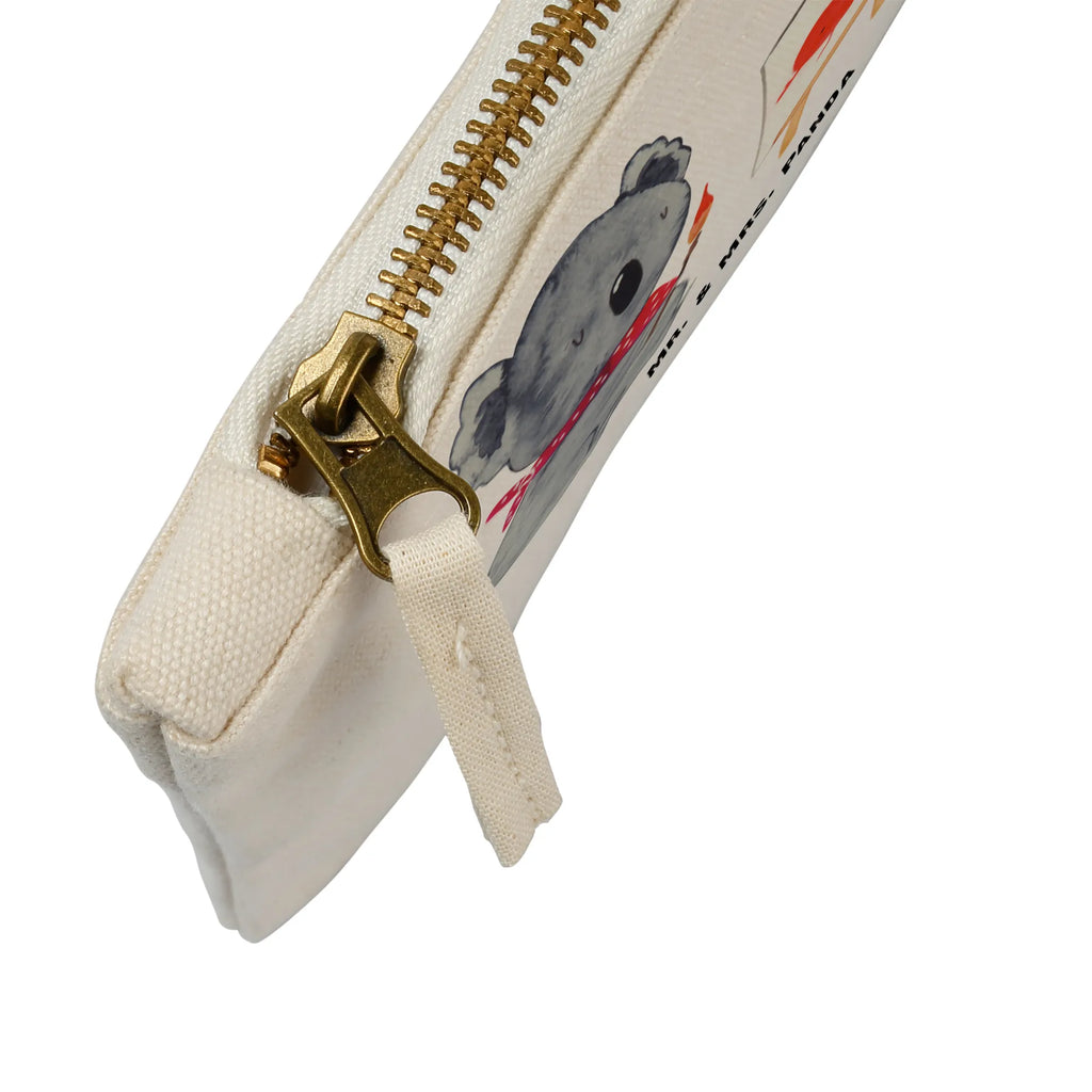 Make-up bag Koala bear Artist pencil case, utensilientasche, Waschbeutel, Kulturbeutel, Stiftemäppchen, beauty tasche, Federmappe, Schminktäschchen, kosmetiktäschchen, aufbewahrungstasche, Etui, Kulturtasche, toiletry bag, Schminktasche, Mäppchen, aufbewahrungsbeutel, Kosmetiktasche, Kosmetikbeutel, Waschtasche, Schlampermäppchen, beauty case, pinsel tasche, Schminkbeutel, Koalabär, Koala, Künstler, Zeichnen, Liebensbeweis, Liebesgeschenk, Liebe, Gefühle