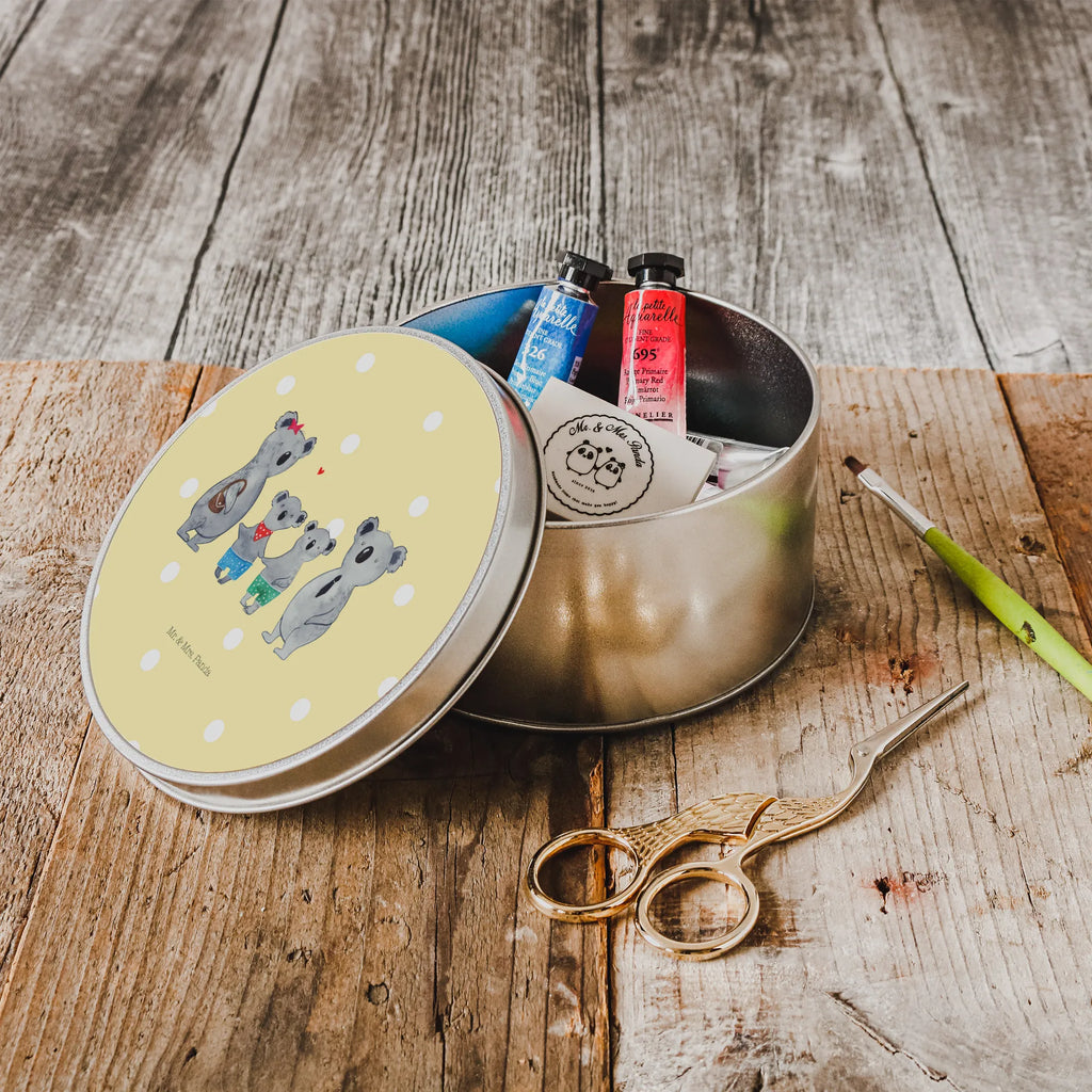 Blechdose rund Koala Familie zwei metalldosen, runddosen, runddose, Blechdose, Keksdose, Geschenkdose, Runde Dose, Aufbewahrungsdose, runde dosen, geschenkdosen, Metallbox, blechdosen, dosen, Blechdose Rund, runde keksdose, plätzchendose, Vorratsdosen, gebäckdose, plätzchendosen, gebäckdosen, Dose, Aufbewahrungsbox, Vorratsdose, Runde Blechdose, Metalldose Rund, runde blechdosen, runde keksdosen, Metalldose, metallboxen, Aufbewahrungsdosen, keksdosen, Opa, Mama, Schwester, Muttertag, Bruder, Familie, Vatertag, Oma, Papa, Familienleben, Koalabär, Koalafamilie, Lieblingsfamilie, Familienzeit, Beste Familie, Koala