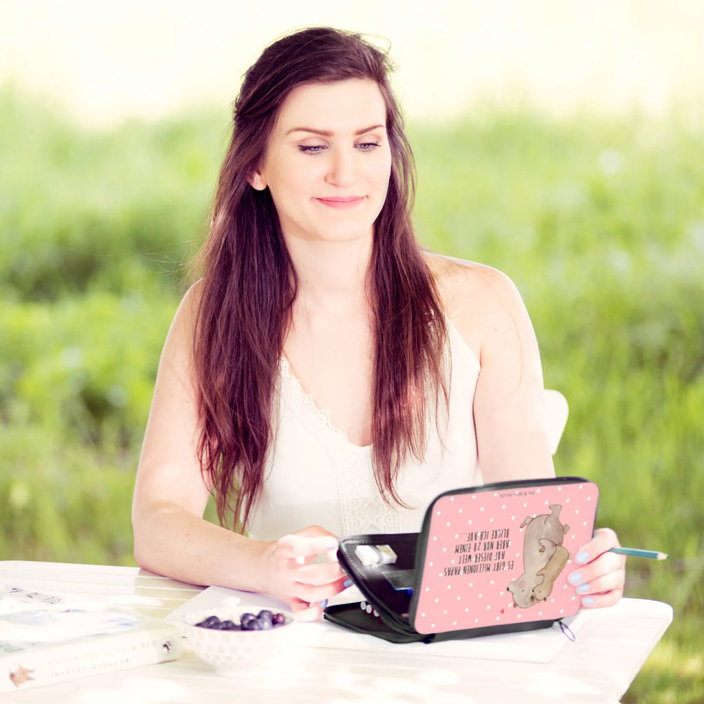 Federmappe Papa Bär Zeichenetui, Farbstiftetui, Federmäppchen, Buntstiftmäppchen, Federtasche, Schreibmappe, Stifte Etui, Buntstiftetui, Bleistift Etui, Schuletui, Schreibetui, Malmappe, Etui für Stifte, Schulmäppchen, Bleistiftetui, Stiftemappe, Stifteetui, Federmappe Set, Schüleretui, Stiftebeutel, Schlampermäppchen, Stiftetasche, Mäppchen, Bruder, Familie, Muttertag, Papa, Schwester, Mama, Vatertag, Opa, Oma, Geburtstag, Papi, Vater, Onkel, Geschenk, Vati