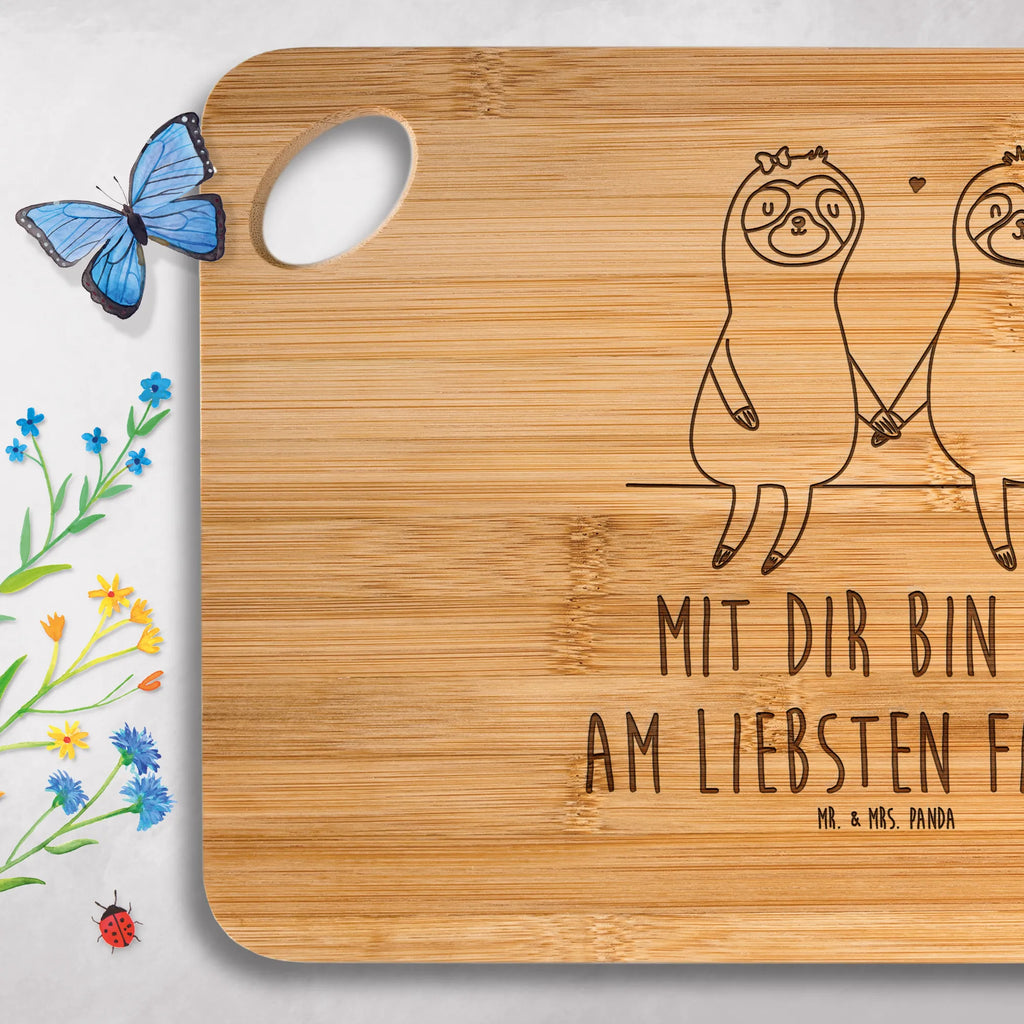 Bambus - Schneidebrett Faultier Pärchen Hackbrett, Brett, Holzbrettchen, Frühstücksbrett, Servierbrett, Küchenbrett, Holzbrett, Schneidebrett, Faultier, Faultier Geschenk, Faultier Deko, Faultierliebe, Faultierpärchen, Beziehung, relaxen, verlobt, faul, Faultiere, Liebe, gemeinsam, Pärchen, verliebt, Langsamkeit, Liebespaar, Lieblingstier