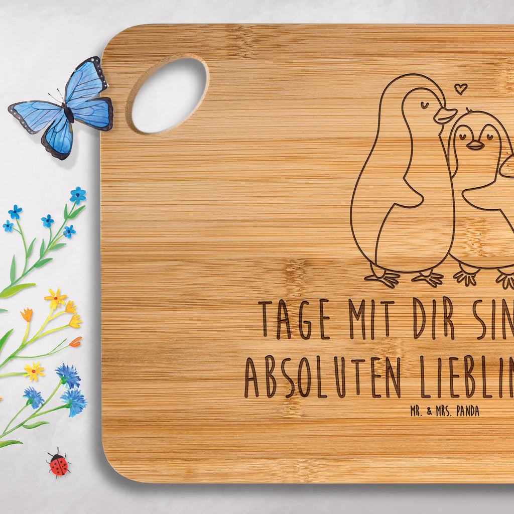 Servierbrett Pinguin umarmen Servierbrett, Brett, Küchenbrett, Schneidebrett, Holzbrettchen, Hackbrett, Holzbrett, Frühstücksbrett, Pinguin, Liebespaar, Verlobung, Hochzeitsgeschenk, Liebesbeweis, Hochzeitstag, Hochzeit, Jahrestag, Liebe, Liebesgeschenk