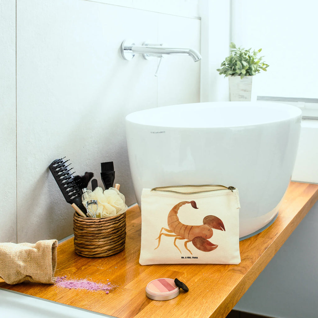 Make-up bag Star sign Scorpio Classic toiletry bag, pinsel tasche, utensilientasche, Kulturtasche, Mäppchen, beauty case, pencil case, Schlampermäppchen, aufbewahrungstasche, Waschtasche, aufbewahrungsbeutel, Waschbeutel, Etui, Stiftemäppchen, Kosmetikbeutel, Schminkbeutel, Schminktäschchen, Kulturbeutel, beauty tasche, Federmappe, Kosmetiktasche, kosmetiktäschchen, Schminktasche, Sternzeichen, Astrologie, Tierkreiszeichen, Horoskop, Aszendent, Skorpion Sternzeichen, Geschenk November, Geburtstag Oktober, Skorpione, Skorpion Geschenk, Geschenk Oktober, Geburtstag November