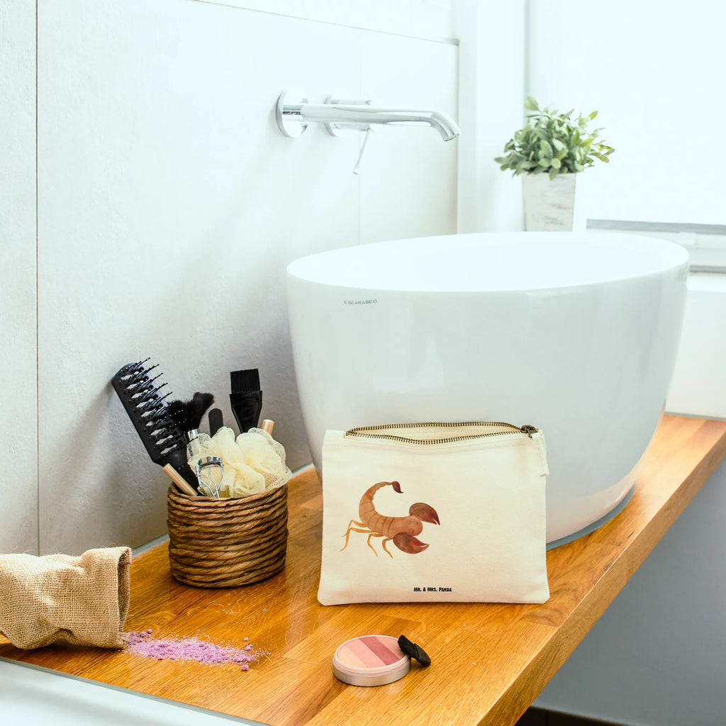 Make-up bag Star sign Scorpio Classic toiletry bag, pinsel tasche, utensilientasche, Kulturtasche, Mäppchen, beauty case, pencil case, Schlampermäppchen, aufbewahrungstasche, Waschtasche, aufbewahrungsbeutel, Waschbeutel, Etui, Stiftemäppchen, Kosmetikbeutel, Schminkbeutel, Schminktäschchen, Kulturbeutel, beauty tasche, Federmappe, Kosmetiktasche, kosmetiktäschchen, Schminktasche, Sternzeichen, Astrologie, Tierkreiszeichen, Horoskop, Aszendent, Skorpion Sternzeichen, Geschenk November, Geburtstag Oktober, Skorpione, Skorpion Geschenk, Geschenk Oktober, Geburtstag November