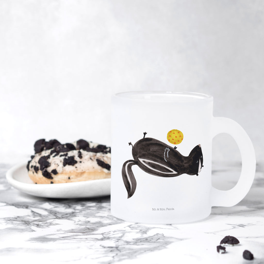 Glass tea cup skunk ball Große Teetasse, Becher, becher für tee, Teetasse aus Glas, becher glas, Teegläser, Glas Teebecher, Teetasse, Tasse Für Tee, Trinkglas, getränkeglas, glastasse, Teeglas, Glasbecher, Tasse, tasse glas, Tee Tasse, Teetasse Glas, Stinktier, Skunk, Stinker, Stinki, Weisheit, Raubtier, Verspielt, Wildtier