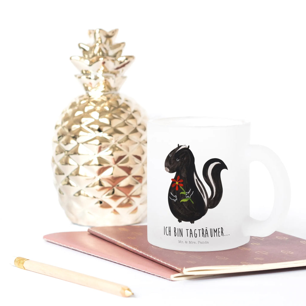 Glass tea cup skunk flower tasse glas, Tee Tasse, glastasse, Teetasse aus Glas, Glas Teebecher, Große Teetasse, Tasse Für Tee, becher für tee, Teeglas, becher glas, Teetasse Glas, Glasbecher, getränkeglas, Becher, Teetasse, Trinkglas, Tasse, Teegläser, Stinktier, Skunk, Verträumt, Träume, Stinki, Tagträumer, Raubtier, Dreams, Stinker, Wildtier