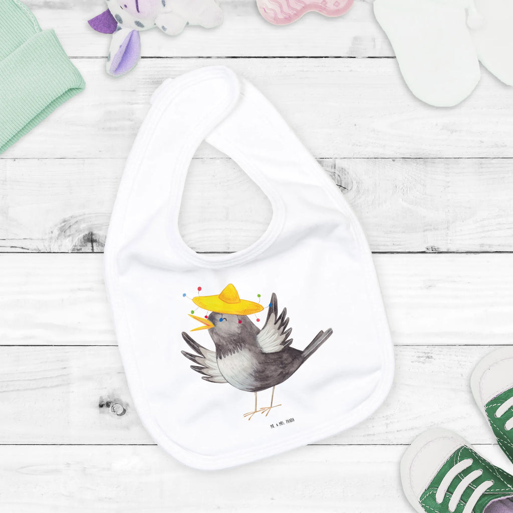 Organic Babylätzchen Rabe Sombrero Babylätzchen Für Beikost, Baby Lätzchen, Babyhalstuch, Babylätzchen Für Kita, Dreieckstuch Baby, Babylätzchen Alltagstauglich, Babylätzchen Design, Babylätzchen Mit Druckknopf, Babylätzchen Mit Motiv, Halstuch Für Neugeborene, Lustiges Babylätzchen, Lätzchen Baby, Lätzchen Für Babys, Baby Latz, Baby Lätzchen Set, Babylätzchen Mit Klettverschluss, Babylätzchen Für Jungen, Baby Esslätzchen, Babylätzchen Neutral, Baby Halstuch, Kleckerschutz Baby, Neugeborenen Lätzchen, Babylätzchen Wasserfest, Babylätzchen Handgemacht, Lätzchen Mit Spruch, Esslätzchen Baby, Babylätzchen Bunt, Babylätzchen Aus Baumwolle, Babylätzchen Weich, Babylätzchen Waschbar, Babylätzchen Bio Baumwolle, Sabberlätzchen, Babylätzchen, Babylätzchen Als Geschenk, Spucktuch Baby, Babylätzchen Für Mädchen, Tiermotive, Gute Laune, lustige Sprüche, Tiere, Spruch positiv, glücklich sein, Elster, Vögel, fröhlich sein, Motivation, Rabe, froh, Vogel, Glück Spruch