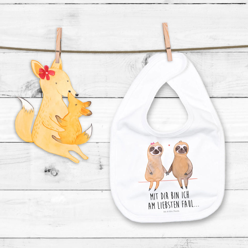 Organic Babylätzchen Faultier Pärchen Babyhalstuch, Babylätzchen Handgemacht, Lätzchen Baby, Kleinkind, Babylätzchen Als Geschenk, Lätzchen Für Babys, Babyshower, Babylätzchen Für Mädchen, Babylätzchen Für Jungen, Halstuch Für Neugeborene, Babylätzchen Für Kita, Eltern, Dreieckstuch Baby, Esslätzchen Baby, Babyausstattung, Baby Lätzchen, Baby Halstuch, Babylatz, Babylätzchen Neutral, Babylätzchen Mit Motiv, Babylätzchen Waschbar, Baby Lätzchen Set, Babylätzchen Aus Baumwolle, Babylätzchen Mit Klettverschluss, Kleckerschutz Baby, Babylätzchen Wasserfest, Babylätzchen Alltagstauglich, Baby Esslätzchen, Sabberlätzchen, Babylätzchen Weich, Babylätzchen Für Beikost, Kinderkleidung, Lätze, Babymode, Babyparty, Babylätzchen Design, Baby Latz, Spucktuch Baby, Geschenk Zur Geburt, Babyartikel, Babylätzchen Bunt, Babykleidung, Baby Erstausstattung, Babylätzchen Bio Baumwolle, Lätzchen Mit Spruch, Neugeborenen Lätzchen, Babylätzchen Mit Druckknopf, Lustiges Babylätzchen, Babylätzchen, Faultier, Faultier Geschenk, Faultier Deko, Lieblingstier, Langsamkeit, Verliebt, Faultiere, faul, Faultierliebe, Pärchen, Liebespaar, Beziehung, Gemeinsam, Relaxen, Liebe, Faultierpärchen, Verlobt