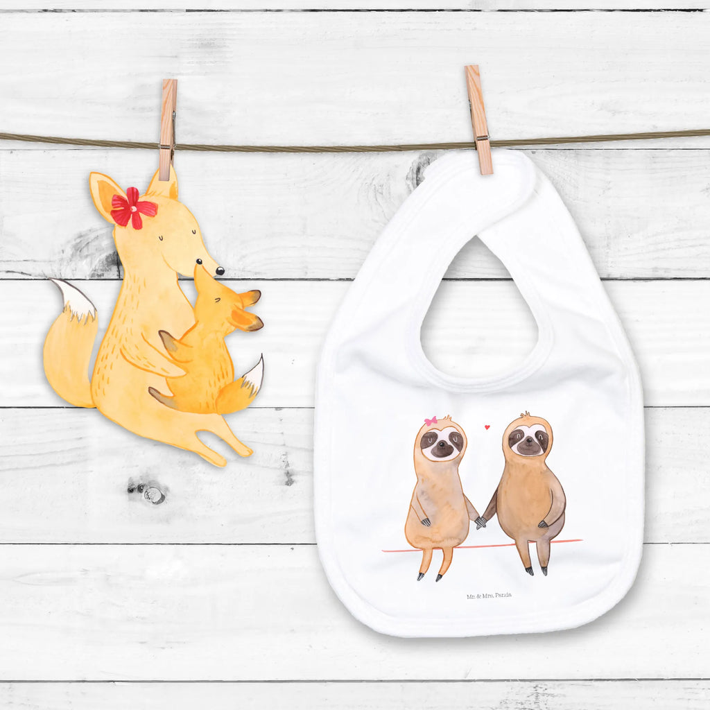 Organic Babylätzchen Faultier Pärchen Babyhalstuch, Babylätzchen Handgemacht, Lätzchen Baby, Kleinkind, Babylätzchen Als Geschenk, Lätzchen Für Babys, Babyshower, Babylätzchen Für Mädchen, Babylätzchen Für Jungen, Halstuch Für Neugeborene, Babylätzchen Für Kita, Eltern, Dreieckstuch Baby, Esslätzchen Baby, Babyausstattung, Baby Lätzchen, Baby Halstuch, Babylatz, Babylätzchen Neutral, Babylätzchen Mit Motiv, Babylätzchen Waschbar, Baby Lätzchen Set, Babylätzchen Aus Baumwolle, Babylätzchen Mit Klettverschluss, Kleckerschutz Baby, Babylätzchen Wasserfest, Babylätzchen Alltagstauglich, Baby Esslätzchen, Sabberlätzchen, Babylätzchen Weich, Babylätzchen Für Beikost, Kinderkleidung, Lätze, Babymode, Babyparty, Babylätzchen Design, Baby Latz, Spucktuch Baby, Geschenk Zur Geburt, Babyartikel, Babylätzchen Bunt, Babykleidung, Baby Erstausstattung, Babylätzchen Bio Baumwolle, Lätzchen Mit Spruch, Neugeborenen Lätzchen, Babylätzchen Mit Druckknopf, Lustiges Babylätzchen, Babylätzchen, Faultier, Faultier Geschenk, Faultier Deko, Lieblingstier, Langsamkeit, Verliebt, Faultiere, faul, Faultierliebe, Pärchen, Liebespaar, Beziehung, Gemeinsam, Relaxen, Liebe, Faultierpärchen, Verlobt