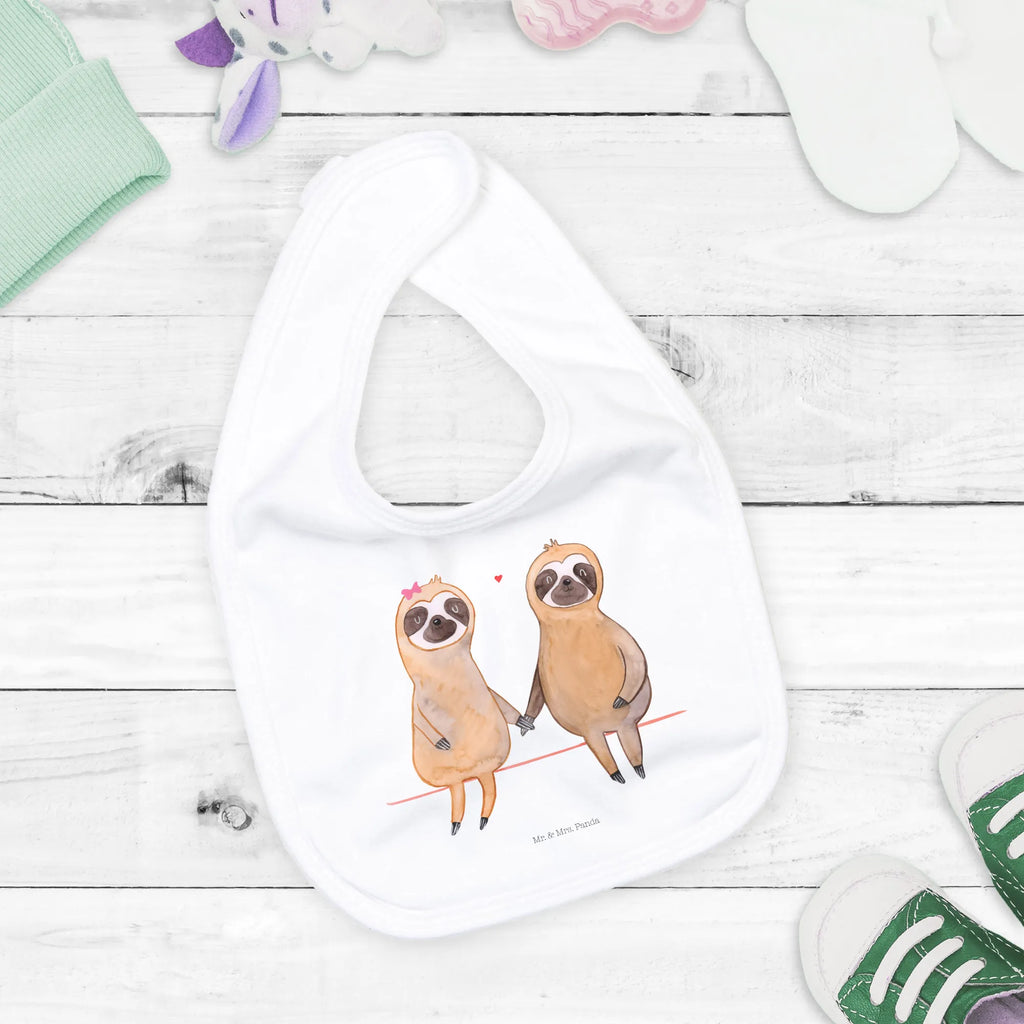 Organic Babylätzchen Faultier Pärchen Babyhalstuch, Babylätzchen Handgemacht, Lätzchen Baby, Kleinkind, Babylätzchen Als Geschenk, Lätzchen Für Babys, Babyshower, Babylätzchen Für Mädchen, Babylätzchen Für Jungen, Halstuch Für Neugeborene, Babylätzchen Für Kita, Eltern, Dreieckstuch Baby, Esslätzchen Baby, Babyausstattung, Baby Lätzchen, Baby Halstuch, Babylatz, Babylätzchen Neutral, Babylätzchen Mit Motiv, Babylätzchen Waschbar, Baby Lätzchen Set, Babylätzchen Aus Baumwolle, Babylätzchen Mit Klettverschluss, Kleckerschutz Baby, Babylätzchen Wasserfest, Babylätzchen Alltagstauglich, Baby Esslätzchen, Sabberlätzchen, Babylätzchen Weich, Babylätzchen Für Beikost, Kinderkleidung, Lätze, Babymode, Babyparty, Babylätzchen Design, Baby Latz, Spucktuch Baby, Geschenk Zur Geburt, Babyartikel, Babylätzchen Bunt, Babykleidung, Baby Erstausstattung, Babylätzchen Bio Baumwolle, Lätzchen Mit Spruch, Neugeborenen Lätzchen, Babylätzchen Mit Druckknopf, Lustiges Babylätzchen, Babylätzchen, Faultier, Faultier Geschenk, Faultier Deko, Lieblingstier, Langsamkeit, Verliebt, Faultiere, faul, Faultierliebe, Pärchen, Liebespaar, Beziehung, Gemeinsam, Relaxen, Liebe, Faultierpärchen, Verlobt