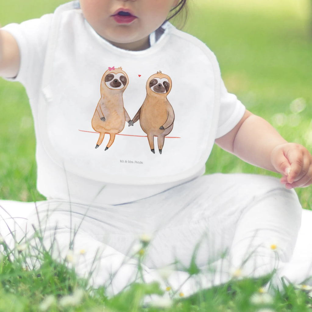 Organic Babylätzchen Faultier Pärchen Babyhalstuch, Babylätzchen Handgemacht, Lätzchen Baby, Kleinkind, Babylätzchen Als Geschenk, Lätzchen Für Babys, Babyshower, Babylätzchen Für Mädchen, Babylätzchen Für Jungen, Halstuch Für Neugeborene, Babylätzchen Für Kita, Eltern, Dreieckstuch Baby, Esslätzchen Baby, Babyausstattung, Baby Lätzchen, Baby Halstuch, Babylatz, Babylätzchen Neutral, Babylätzchen Mit Motiv, Babylätzchen Waschbar, Baby Lätzchen Set, Babylätzchen Aus Baumwolle, Babylätzchen Mit Klettverschluss, Kleckerschutz Baby, Babylätzchen Wasserfest, Babylätzchen Alltagstauglich, Baby Esslätzchen, Sabberlätzchen, Babylätzchen Weich, Babylätzchen Für Beikost, Kinderkleidung, Lätze, Babymode, Babyparty, Babylätzchen Design, Baby Latz, Spucktuch Baby, Geschenk Zur Geburt, Babyartikel, Babylätzchen Bunt, Babykleidung, Baby Erstausstattung, Babylätzchen Bio Baumwolle, Lätzchen Mit Spruch, Neugeborenen Lätzchen, Babylätzchen Mit Druckknopf, Lustiges Babylätzchen, Babylätzchen, Faultier, Faultier Geschenk, Faultier Deko, Lieblingstier, Langsamkeit, Verliebt, Faultiere, faul, Faultierliebe, Pärchen, Liebespaar, Beziehung, Gemeinsam, Relaxen, Liebe, Faultierpärchen, Verlobt