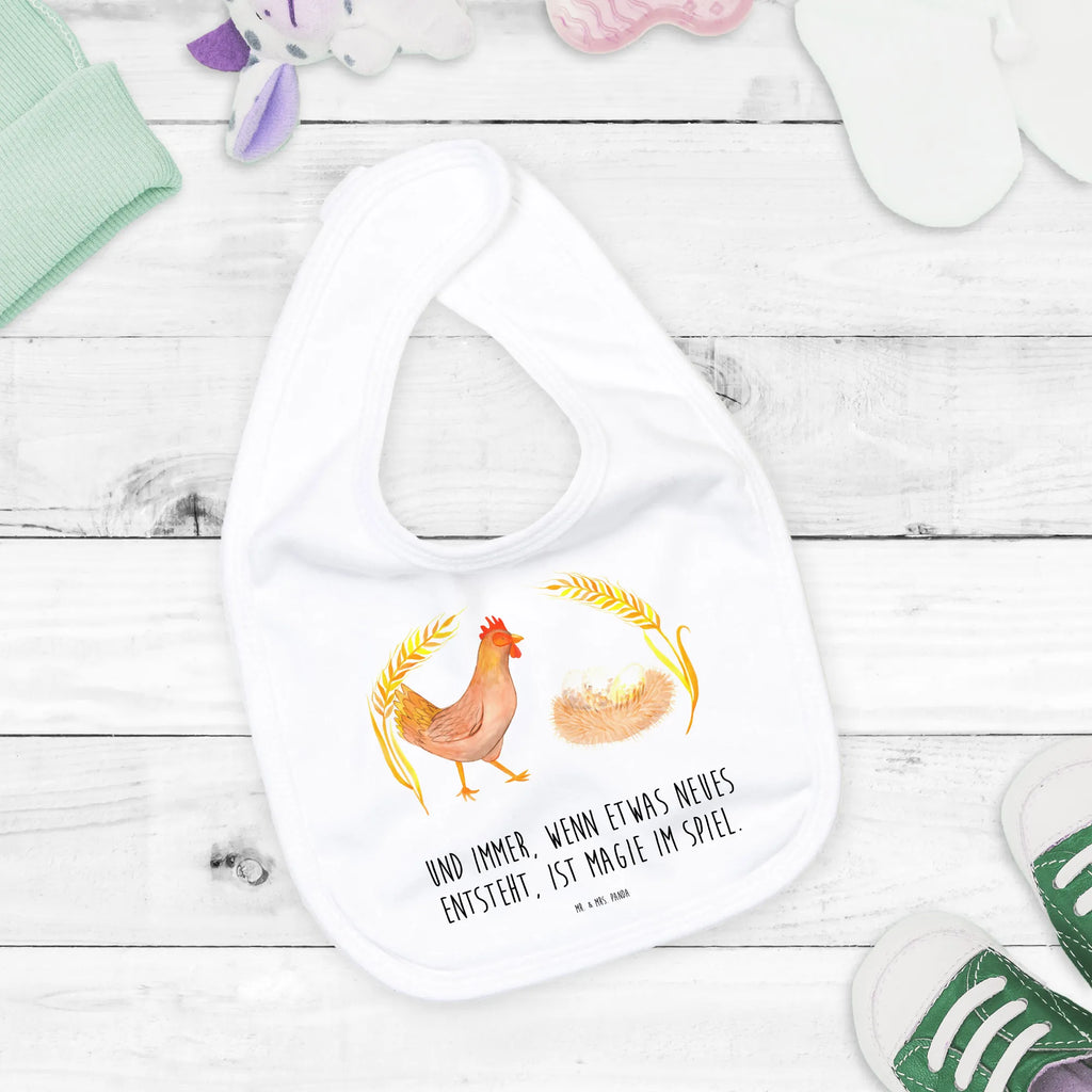 Bib Chicken Proud Halstuch Für Neugeborene, Sabberlätzchen, Dreieckstuch Baby, Babylätzchen, Babylätzchen Als Geschenk, Baby Esslätzchen, Babylätzchen Design, Neugeborenen Lätzchen, Spucktuch Baby, Babylätzchen Mit Klettverschluss, Baby Halstuch, Baby Lätzchen, Babylätzchen Für Jungen, Lustiges Babylätzchen, Baby Lätzchen Set, Lätzchen Baby, Babylätzchen Handgemacht, Babylätzchen Weich, Babylätzchen Für Beikost, Babylätzchen Bunt, Babylätzchen Mit Motiv, Kleckerschutz Baby, Babyhalstuch, Baby Latz, Babylätzchen Für Kita, Babylätzchen Neutral, Babylätzchen Aus Baumwolle, Babylätzchen Wasserfest, Babylätzchen Alltagstauglich, Lätzchen Mit Spruch, Lätzchen Für Babys, Babylätzchen Waschbar, Babylätzchen Mit Druckknopf, Babylätzchen Für Mädchen, Esslätzchen Baby, Babylätzchen Bio Baumwolle, Bauernhof, Hoftiere, Landwirt, Landwirtin, Magie, Hof, Henne, Hühner, Schwangerschaft, Motivation, Hahn, Spruch, Landleben, Eier, Geburt