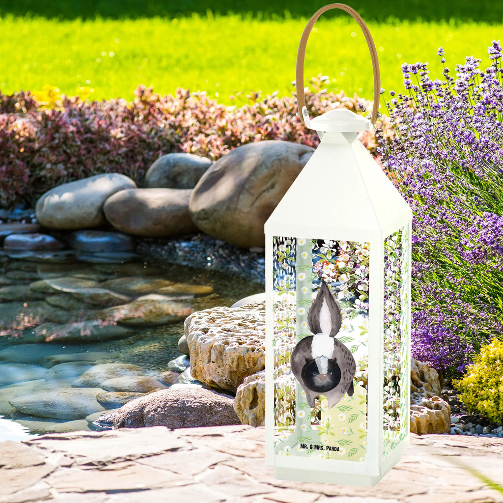 Decorative lantern skunk attack Deko Laterne, Laternenwindlicht, Laterne Zum Hängen, Metalllaterne, Laterne Maritim, Laterne Minimalistisch, Laterne Pastellfarben, Laterne Mit Spiegelglas, Laterne Klein, Teelichthalter Laterne, Metall Laterne, Laterne Mit Griff, Hängeleuchte, Kerzenlaterne, Laterne Mit Blumenmotiv, Windlichtlaterne, Hängelaterne Deko, Laterne Klassisch, Laterne Modern, Laterne Vintage, Holzlaterne, Tischlaterne, Glaslaterne, Laterne XXL, Laterne Orientalisch, Laterne Weiß, Laterne Mit Sternenmuster, Laterne Skandinavisch, Laterne Spülmaschinenfest (Glas), Laterne Deko, Lichterkettenlaterne, Laternen-Set, Laterne Rustikal, Laterne Wind- und Wetterfest, Terrasse-Laterne, Laterne Zum Stellen, Innenraum-Laterne, Laternenlicht, Lichterlaterne, Windlicht, Laterne Shabby Chic, Laterne Mit Motiv, Leuchten, Dekolaterne, Laterne Landhausstil, Laterne Beleuchtet, Outdoor-Laterne, Laterne Romantisch, Laterne Mit Muster, LED-Laterne, Stinktier, Skunk, wütend, Stinki, Stinker, Drohung, Wildtier, Raubtier