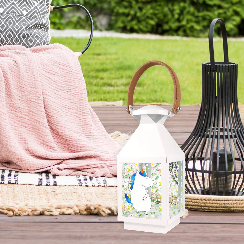 Deko Laterne Einhorn Mann Windlicht, Laterne Pastellfarben, Terrasse-Laterne, Hängelaterne Deko, Laterne Zum Hängen, Laterne Weiß, Laterne Rustikal, Laterne Wind- und Wetterfest, Laterne XXL, Laternenlicht, Laterne Vintage, Metall Laterne, Laterne Shabby Chic, Laterne Mit Griff, Laterne Zum Stellen, Holzlaterne, Hängeleuchte, Lichterkettenlaterne, Laterne Landhausstil, Laternen-Set, Tischlaterne, Laterne Mit Motiv, Teelichthalter Laterne, Laterne Klein, Lichterlaterne, Dekolaterne, Laterne Mit Muster, Laterne Modern, Laternenwindlicht, Laterne Mit Blumenmotiv, LED-Laterne, Windlichtlaterne, Laterne Mit Sternenmuster, Laterne Deko, Laterne Minimalistisch, Laterne Orientalisch, Laterne Beleuchtet, Laterne Spülmaschinenfest (Glas), Metalllaterne, Glaslaterne, Laterne Skandinavisch, Laterne Mit Spiegelglas, Leuchten, Laterne Maritim, Innenraum-Laterne, Kerzenlaterne, Outdoor-Laterne, Laterne Klassisch, Deko Laterne, Laterne Romantisch, Einhorn, Einhörner, Einhorn Deko, Unicorn, Party, Familie, Hübsch, Mann, BFF, Cool, Beste, Freundin, Bester Freund