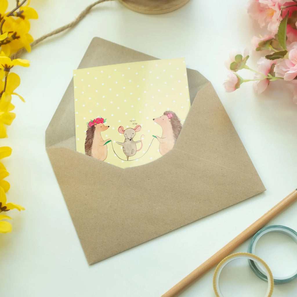 Kartka okolicznościowa jeż Skakanie na skakance hochzeitskarten, weihnachtskarten, Grußkarten, Beileidskarte, osterkarte, firmungskarte, genesungskarte, Grußkarte, Glückwunschkarte, jubiläumskarte, Klappkarte, einladungskarten, glückwunschkarten, valentinstagskarte, vatertagskarte, dankeskarten, neujahrskarte, osterkarten, abiturkarte, spruchkarte, Motivkarte, kommunionskarte, babykarte, Tiere, Tiermotive, Gute Laune, Lustige Sprüche, Igel, Kindergarten, Seilhüpfen, Kinder, Maus, Seilspringen