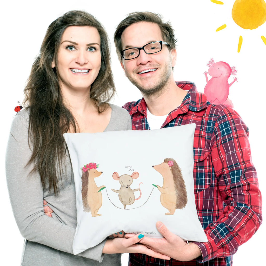 40x40 Kissen Igel Seilhüpfen Polsterkissen, kissen für sofa, kissen für couch, Zierkissen, microfaser zierkissen, microfaser kopfkissen, Sofakissen, Kopfkissen, microfaser sofakissen, Kopfkissen 40x40, kissen 40 x 40, 40x40 kissen, Mikrofaser Kissen, Dekokissen 40x40, Sofakissen 40x40, Kissen, kuschelkissen 40x40, Kissen 40x40, couchkissen 40x40, 40 X 40 Kissen, Motivkissen, sofa kissen, deko kissen, zierkissen 40x40, couch kissen, microfaser dekokissen, zier kissen, Dekokissen Sofa, kissen mikrofaser, wohnzimmer kissen, Kuschelkissen, kuschel kissen, wurfkissen, Couchkissen, Dekokissen, Lustige Sprüche, Tiere, Tiermotive, Gute Laune, Seilspringen, Maus, Kinder, Igel, Kindergarten, Seilhüpfen