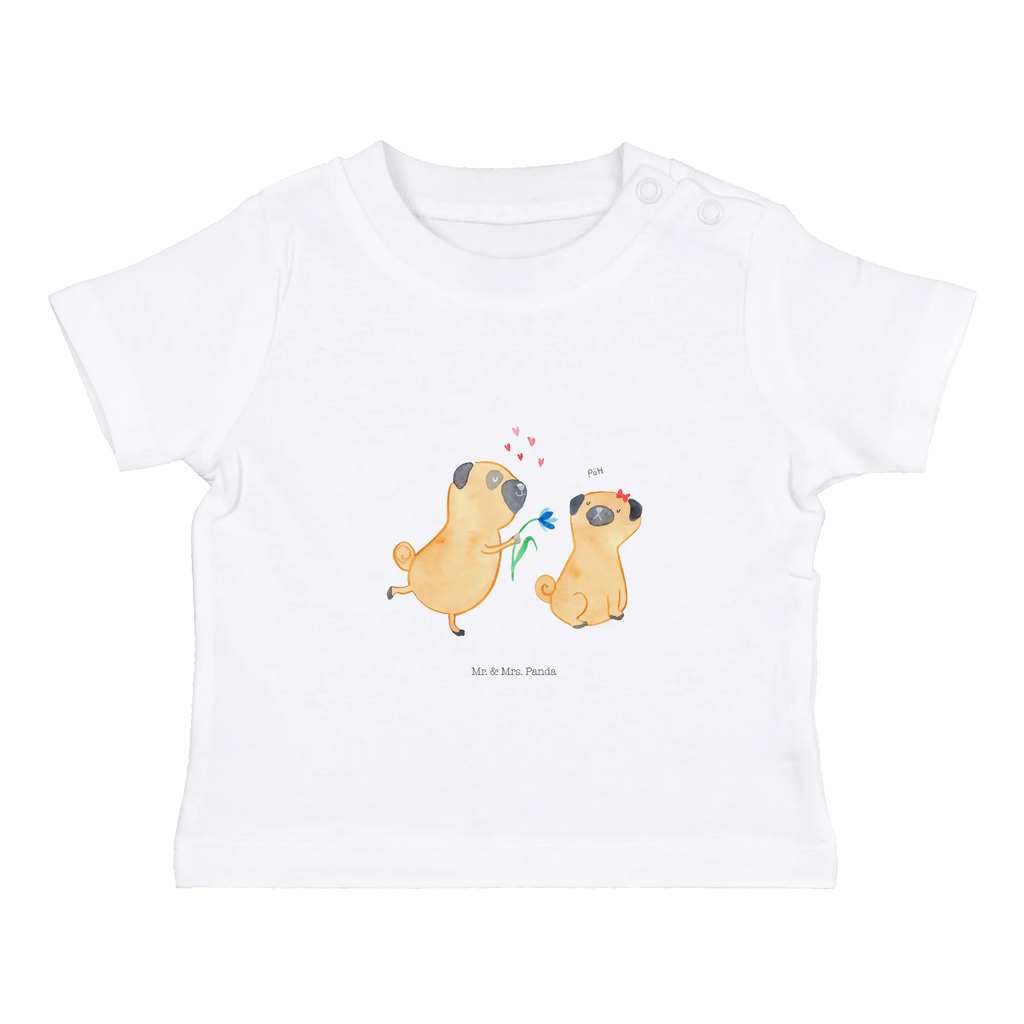 Organic Baby Shirt pug In love Baby Shirt, Baby Shirt Bunt, Baby T-Shirt, Baby Shirt Erstausstattung, Baby Bio Shirt, Baby Kurzarmshirt, Baby Langarmshirt, Baby Shirt Gestreift, Baby Shirt Mit Aufdruck, Baby Pullover, Baby Jerseyshirt, Baby Top, Baby Shirt Alltag, Baby Hemd, Baby Shirt Unisex, Baby Oberteil, Baby Shirt Mit Motiv, Baby Shirt Klassisch, Baby Shirt Neutral, Baby Baumwollshirt, Baby Shirt Junge, Baby Shirt Mädchen, Baby Shirt Zur Geburt, Baby Shirt Grau, Baby Shirt Modern, Süßes Baby Shirt, Lustiges Baby Shirt, Baby Shirt Pastell, Baby Sweatshirt, Baby Shirt Mit Spruch, Baby Shirt Geschenk, Baby Shirt Weiß, Hundemotiv, Sprüche, Haustier, Tierliebhaber, Hund, Hunderasse, Hundebesitzer, Möpse, Partner, Geschenk Freund, Hundeliebe, Verliebt, Mops, Liebesspruch. Verlobt, Liebe