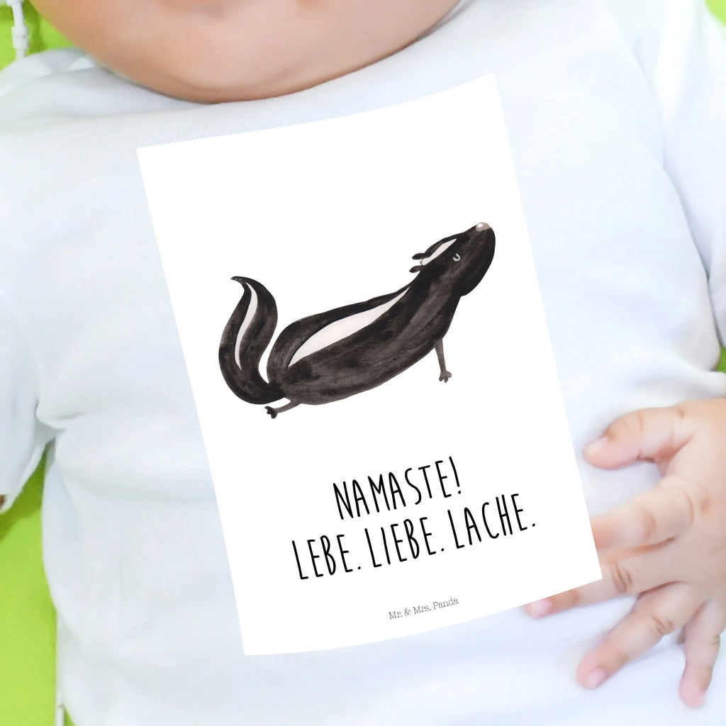 Organic Baby Shirt Stinktier Yoga Baby Shirt Bunt, Baby Shirt Geschenk, Baby Baumwollshirt, Baby Shirt Mit Motiv, Baby Shirt Grau, Baby Shirt Klassisch, Baby Shirt Mädchen, Baby Shirt Modern, Baby Shirt Mit Aufdruck, Baby Shirt Mit Spruch, Baby T-Shirt, Baby Shirt Weiß, Baby Oberteil, Baby Pullover, Baby Shirt Junge, Baby Bio Shirt, Baby Langarmshirt, Baby Top, Süßes Baby Shirt, Lustiges Baby Shirt, Baby Shirt Neutral, Baby Shirt Gestreift, Baby Shirt, Baby Sweatshirt, Baby Shirt Erstausstattung, Baby Shirt Zur Geburt, Baby Jerseyshirt, Baby Shirt Unisex, Baby Shirt Pastell, Baby Hemd, Baby Shirt Alltag, Baby Kurzarmshirt, Skunk, Stinktier, Lebe, Yoga, Namaste, Wildtier, Lache, Stinki, Stinker, Liebe, Raubtier