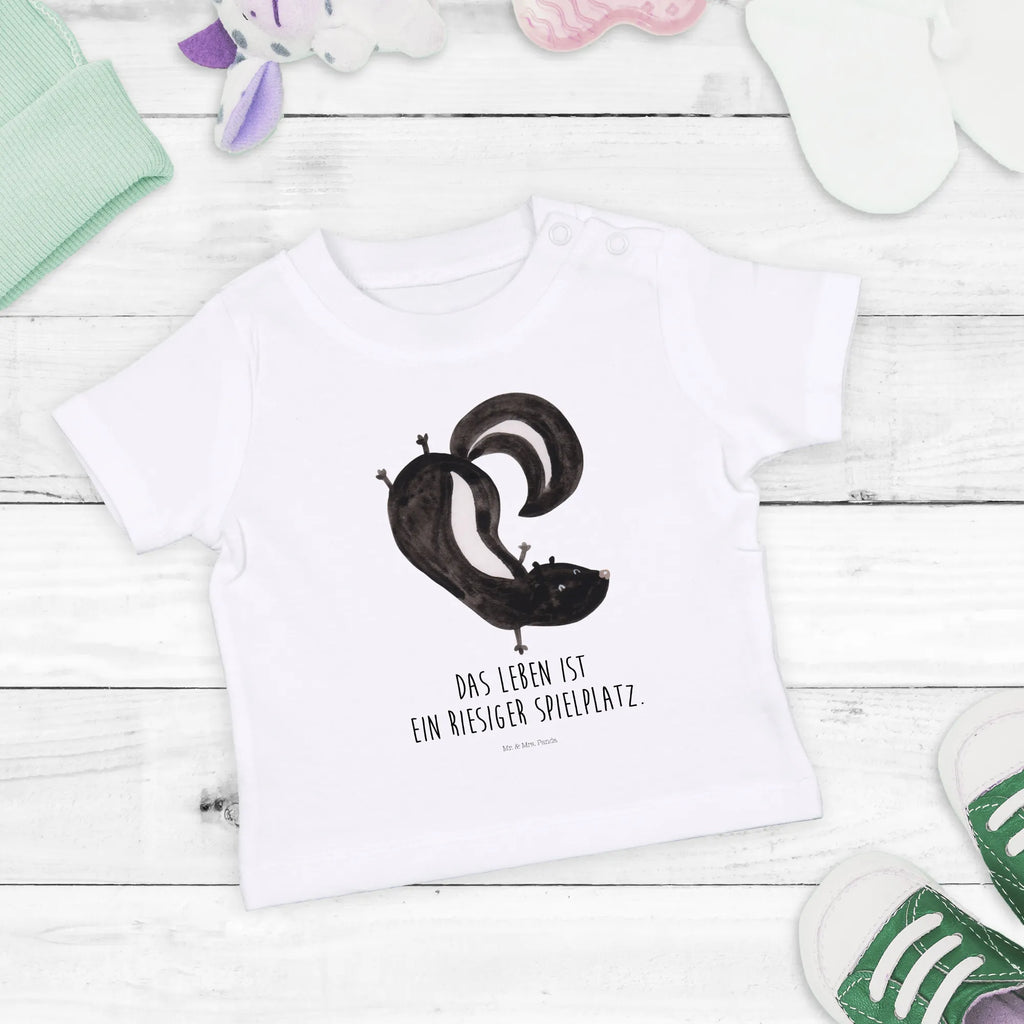 Organic Baby Shirt Stinktier Handstand Baby Shirt, Baby Shirt Gestreift, Baby T-Shirt, Süßes Baby Shirt, Baby Shirt Modern, Baby Oberteil, Baby Shirt Alltag, Baby Langarmshirt, Lustiges Baby Shirt, Baby Jerseyshirt, Baby Shirt Pastell, Baby Hemd, Baby Shirt Klassisch, Baby Shirt Weiß, Baby Shirt Bunt, Baby Shirt Mit Motiv, Baby Shirt Mädchen, Baby Bio Shirt, Baby Shirt Grau, Baby Shirt Mit Aufdruck, Baby Shirt Erstausstattung, Baby Sweatshirt, Baby Top, Baby Pullover, Baby Shirt Junge, Baby Baumwollshirt, Baby Kurzarmshirt, Baby Shirt Unisex, Baby Shirt Geschenk, Baby Shirt Zur Geburt, Baby Shirt Neutral, Baby Shirt Mit Spruch, Skunk, Stinktier, Stinki, Kind, Stinker, Raubtier, Verpielt, Wildtier, Spielplatz