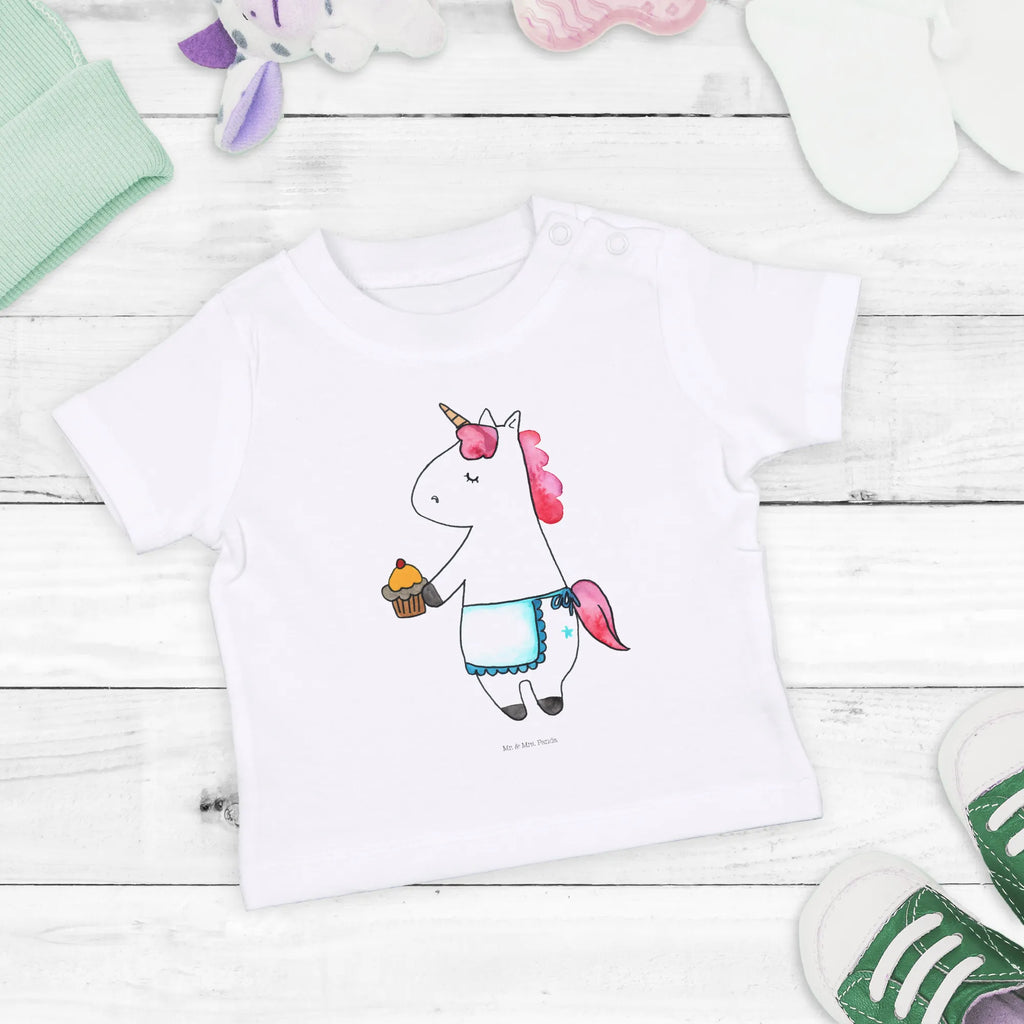 Organic Baby Shirt unicorn muffins Baby Shirt Erstausstattung, Baby Shirt, Baby Kurzarmshirt, Baby Shirt Neutral, Baby Top, Baby T-Shirt, Baby Oberteil, Baby Shirt Alltag, Baby Shirt Mädchen, Lustiges Baby Shirt, Baby Shirt Mit Aufdruck, Baby Shirt Unisex, Baby Shirt Grau, Süßes Baby Shirt, Baby Shirt Geschenk, Baby Sweatshirt, Baby Shirt Pastell, Baby Shirt Mit Spruch, Baby Shirt Zur Geburt, Baby Jerseyshirt, Baby Bio Shirt, Baby Baumwollshirt, Baby Shirt Mit Motiv, Baby Shirt Junge, Baby Pullover, Baby Shirt Gestreift, Baby Shirt Weiß, Baby Shirt Modern, Baby Hemd, Baby Shirt Bunt, Baby Shirt Klassisch, Baby Langarmshirt, Einhorn Deko, Einhörner, Einhorn, Unicorn, Backen, Geburtstag, Geburtstagsgrüße, Glückwünsche, Kekse, Grüße, Liebesgrüße, Muffin