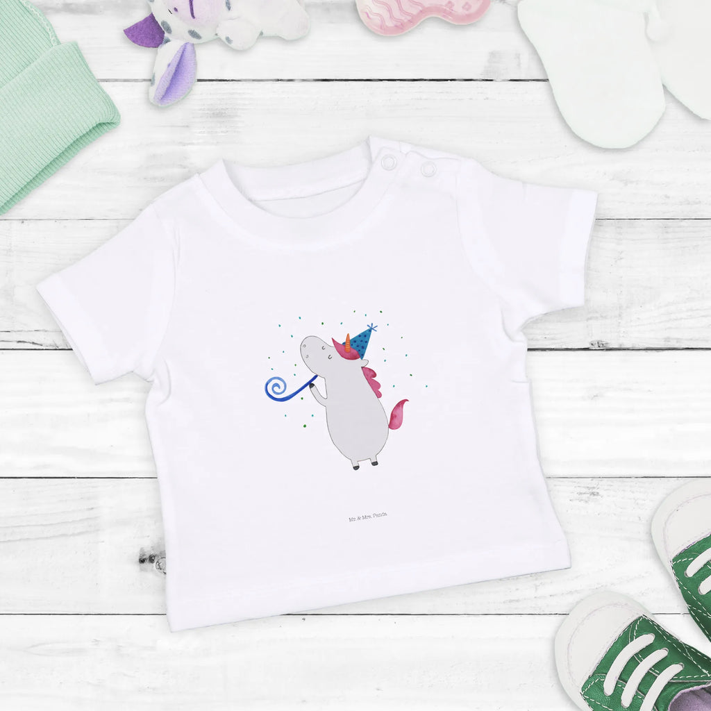 Organic Baby Shirt Einhorn Party Baby Shirt Modern, Baby Shirt Mit Aufdruck, Baby Hemd, Baby Shirt Neutral, Baby Shirt Grau, Baby Shirt Erstausstattung, Baby Shirt Junge, Baby Shirt Gestreift, Baby Shirt Weiß, Süßes Baby Shirt, Baby Shirt Bunt, Baby Shirt Unisex, Baby Kurzarmshirt, Baby Shirt Klassisch, Lustiges Baby Shirt, Baby T-Shirt, Baby Oberteil, Baby Baumwollshirt, Baby Shirt Mit Spruch, Baby Shirt Alltag, Baby Shirt Mädchen, Baby Shirt Mit Motiv, Baby Jerseyshirt, Baby Shirt Zur Geburt, Baby Pullover, Baby Shirt Geschenk, Baby Sweatshirt, Baby Shirt Pastell, Baby Langarmshirt, Baby Bio Shirt, Baby Shirt, Baby Top, Einhorn Deko, Einhörner, Einhorn, Unicorn, Party, Konfetti, Glitzer, Alkohol, Disco, Club, Fest, Geburtstag, Feier