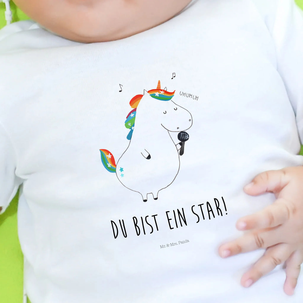 Organic Baby Shirt Einhorn Sänger Baby Shirt Junge, Baby Shirt Bunt, Baby Oberteil, Baby Hemd, Baby Shirt, Baby Shirt Mit Aufdruck, Baby Shirt Modern, Süßes Baby Shirt, Baby Shirt Geschenk, Baby Shirt Erstausstattung, Baby Shirt Klassisch, Baby Shirt Unisex, Baby Baumwollshirt, Baby Shirt Alltag, Baby Shirt Mit Spruch, Baby Shirt Mit Motiv, Baby Bio Shirt, Lustiges Baby Shirt, Baby Kurzarmshirt, Baby Shirt Grau, Baby Shirt Gestreift, Baby Shirt Zur Geburt, Baby Shirt Pastell, Baby Shirt Mädchen, Baby Pullover, Baby Sweatshirt, Baby Shirt Weiß, Baby Shirt Neutral, Baby T-Shirt, Baby Langarmshirt, Baby Top, Baby Jerseyshirt, Einhorn Deko, Einhörner, Einhorn, Unicorn, Feier, Freundin, Disco, Glitzer, Geburtstag, Konfetti, Sänger, Fest, Sängerin, Party