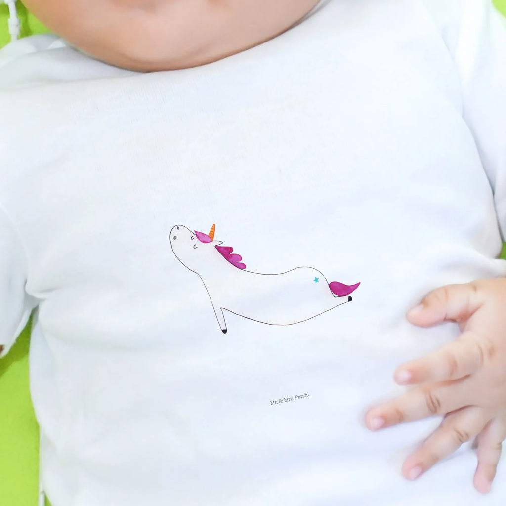 Organic Baby Shirt unicorn yoga Baby Shirt Mit Motiv, Baby Oberteil, Baby Shirt Modern, Baby Shirt Zur Geburt, Baby Shirt Mit Spruch, Baby Sweatshirt, Baby Shirt Erstausstattung, Baby T-Shirt, Baby Shirt Neutral, Baby Shirt Unisex, Baby Langarmshirt, Baby Shirt Pastell, Baby Shirt Bunt, Baby Shirt Gestreift, Baby Shirt Weiß, Baby Jerseyshirt, Baby Pullover, Baby Kurzarmshirt, Baby Hemd, Baby Bio Shirt, Baby Shirt Mit Aufdruck, Baby Shirt Junge, Baby Shirt, Baby Shirt Klassisch, Baby Top, Baby Shirt Mädchen, Süßes Baby Shirt, Lustiges Baby Shirt, Baby Shirt Geschenk, Baby Shirt Alltag, Baby Baumwollshirt, Baby Shirt Grau, Einhorn Deko, Einhörner, Einhorn, Unicorn, Namaste, Entspannung, Yogamatte, Sport, Yoga, Joga, Lustig, Süß, Achtsamkeit, Witzig