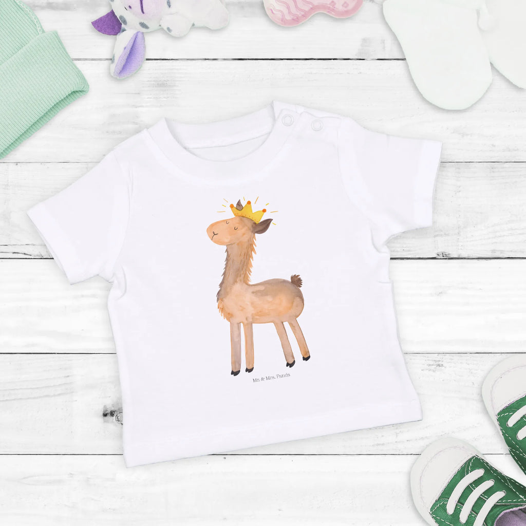 Organic Baby Shirt Lama König Baby Shirt Neutral, Baby Sweatshirt, Baby Bio Shirt, Baby Shirt Unisex, Baby Shirt Weiß, Baby Shirt, Baby Shirt Klassisch, Baby Shirt Mädchen, Baby Shirt Grau, Baby Shirt Zur Geburt, Baby Jerseyshirt, Baby Shirt Bunt, Baby Shirt Erstausstattung, Baby Shirt Pastell, Süßes Baby Shirt, Baby Shirt Mit Spruch, Baby Shirt Mit Aufdruck, Baby Shirt Mit Motiv, Baby Baumwollshirt, Baby Shirt Junge, Baby Hemd, Baby Oberteil, Baby Pullover, Baby T-Shirt, Baby Shirt Alltag, Baby Shirt Modern, Baby Shirt Geschenk, Baby Shirt Gestreift, Baby Top, Baby Langarmshirt, Baby Kurzarmshirt, Lustiges Baby Shirt, Lama, Alpaka, Königin, Abitur, Freundin, Kollegin, Papa, Büro Kollege, Vorgesetzter, Mama, König, Abi, Lamas, Chef