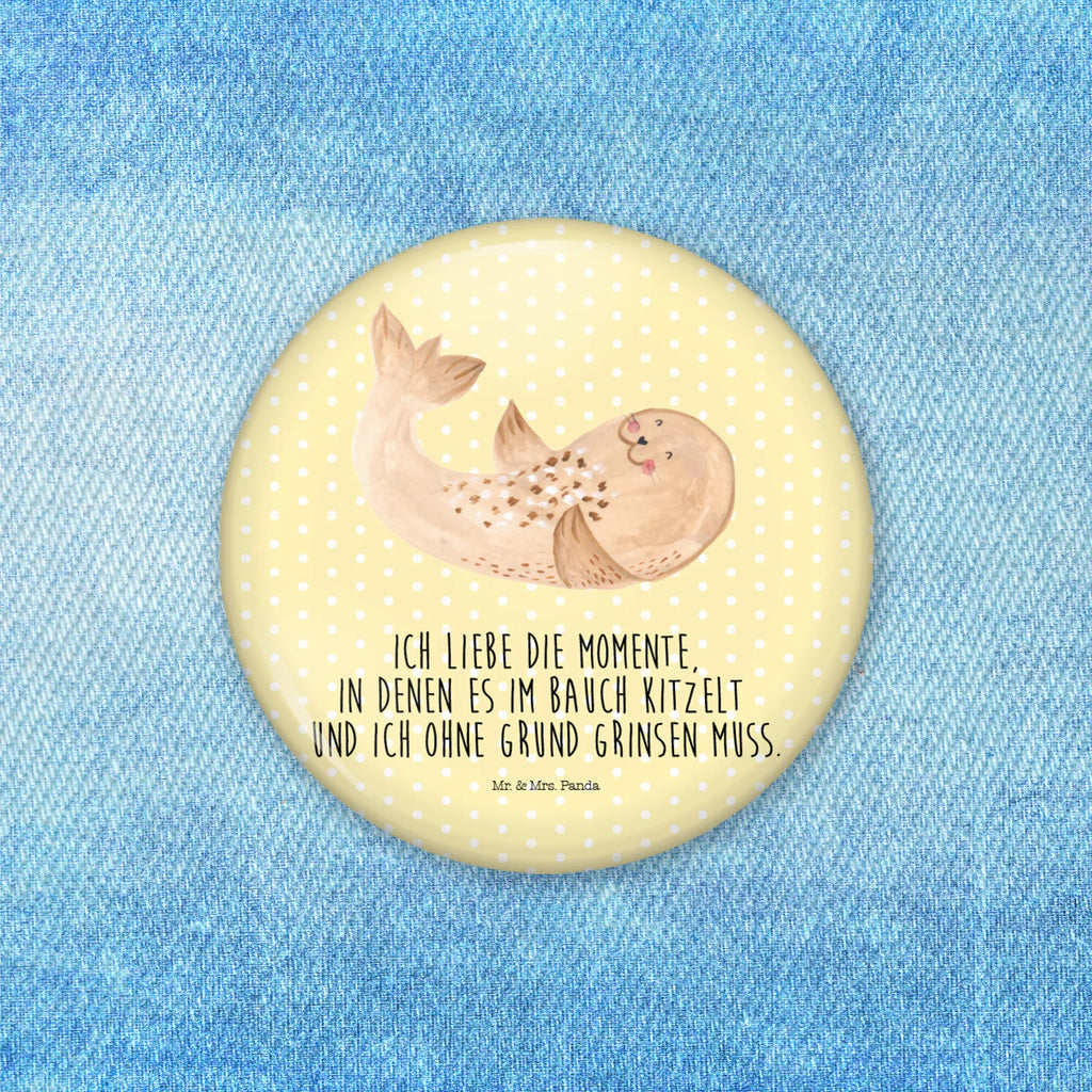 Button seal Lay Button-Emblem 50 mm, Sammlerbutton 50 mm, Button-Motiv 50 mm, Button-Kollektion 50 mm, Marketingbutton 50 mm, Vereinsbutton 50 mm, Button-Button 50 mm, Button-Set 50 mm, Ansteckbutton 50 mm, Button-Edition 50 mm, Button-Druck 50 mm, Eventbutton 50 mm, Festivalbutton 50 mm, Button Abzeichen 50 mm, Badge 50 mm, Button-Design 50 mm, Werbebutton 50 mm, Button-Anstecker 50 mm, Runde Buttons 50 mm, Button-Badge 50 mm, Button 50 mm, Button-Logo 50 mm, Button-Lieferung 50 mm, Button-Presse 50 mm, Button-Sujet 50 mm, Button-Pin 50 mm, Button-Sonderedition 50 mm, Pin-Button 50 mm, Pin 50 mm, Tiermotive, Gute Laune, lustige Sprüche, Tiere, Strand, Ostsee, Nordsee, Meerestier, Seehund, Robben, Freude, Lachen, Robbe