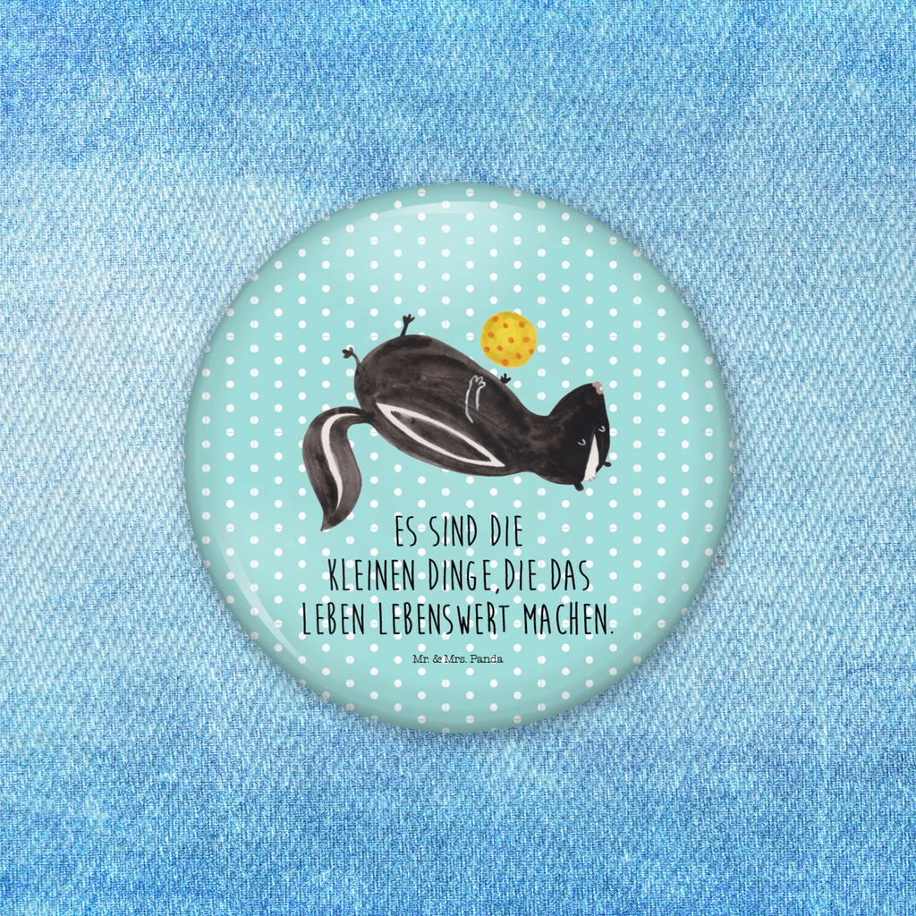 Button Stinktier Ball Button-Druck 50 mm, Button-Logo 50 mm, Vereinsbutton 50 mm, Button-Emblem 50 mm, Button 50 mm, Button-Presse 50 mm, Button-Pin 50 mm, Button-Edition 50 mm, Button Abzeichen 50 mm, Pin-Button 50 mm, Button-Button 50 mm, Runde Buttons 50 mm, Eventbutton 50 mm, Button-Sujet 50 mm, Sammlerbutton 50 mm, Ansteckbutton 50 mm, Button-Badge 50 mm, Festivalbutton 50 mm, Pin 50 mm, Werbebutton 50 mm, Button-Sonderedition 50 mm, Button-Set 50 mm, Button-Kollektion 50 mm, Badge 50 mm, Button-Design 50 mm, Marketingbutton 50 mm, Button-Lieferung 50 mm, Button-Motiv 50 mm, Button-Anstecker 50 mm, Stinktier, Skunk, verspielt, Wildtier, Stinki, Stinker, Weisheit, Raubtier