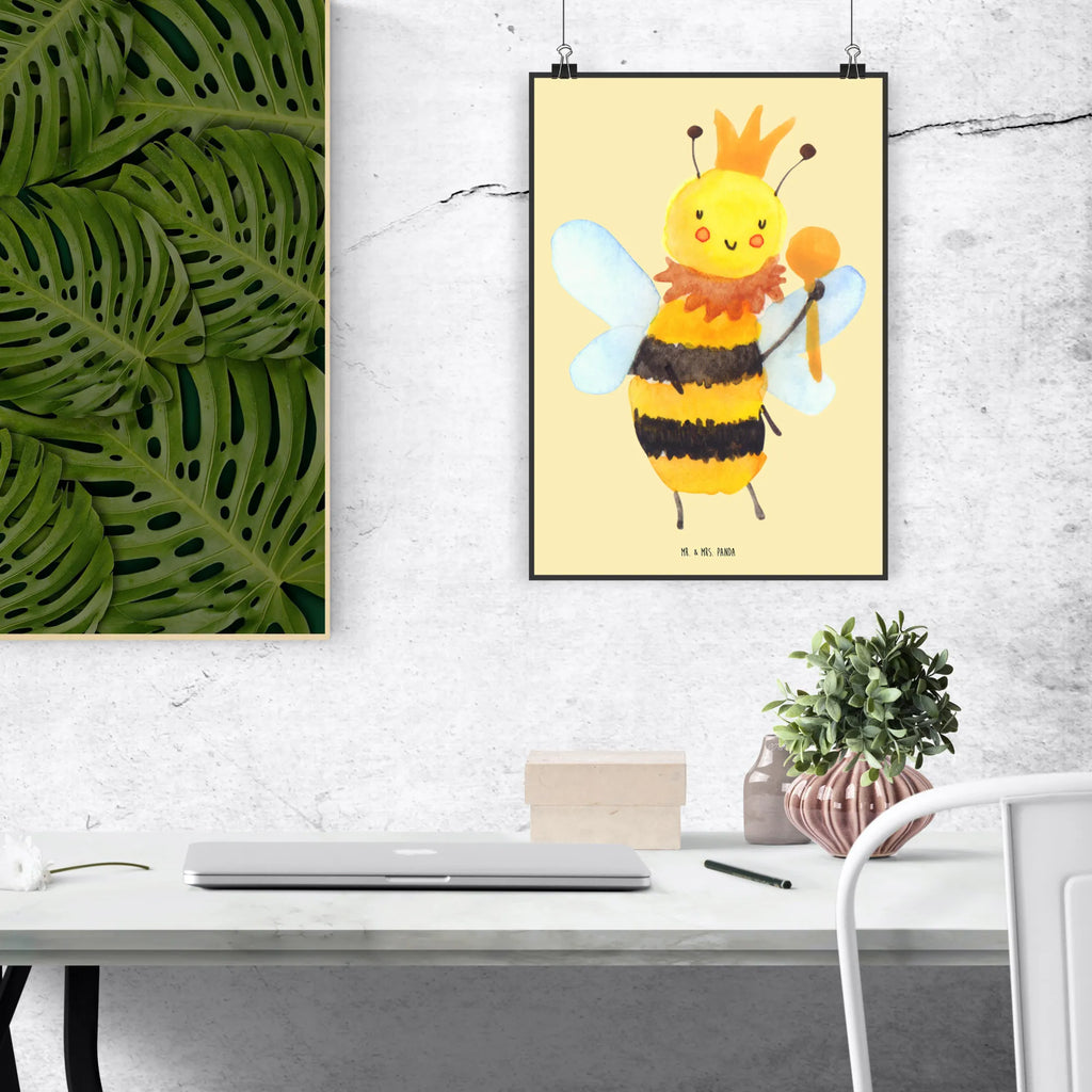 Poster bee king Posterdruck, Wandposter, Mr. & Mrs. Panda Poster, Wanddeko, Raumdekoration, Wanddeko Bild, Kunstdruck, Handgemaltes Poster, Küchenposter, Bild, Designposter, Wanddekoration, Poster, Kinderposter, Biene, Wespe, Hummel
