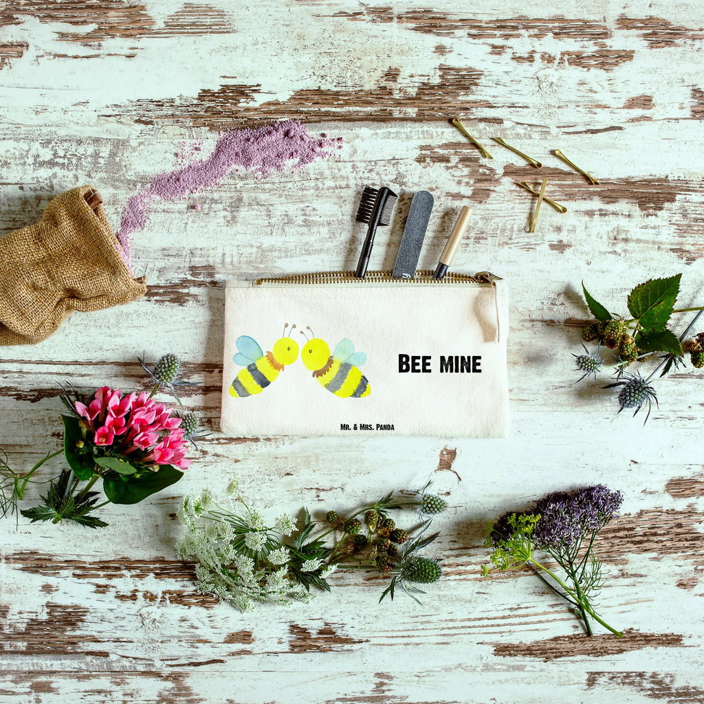 Schminktasche Biene Liebe toiletry bag, Stiftemäppchen, pinsel tasche, beauty tasche, Kulturtasche, Schminktäschchen, kosmetiktäschchen, Waschbeutel, Schminktasche, beauty case, Kosmetikbeutel, pencil case, Mäppchen, Kosmetiktasche, aufbewahrungsbeutel, Etui, Schlampermäppchen, Federmappe, Kulturbeutel, utensilientasche, Waschtasche, Schminkbeutel, aufbewahrungstasche, Biene, Hummel, Wespe