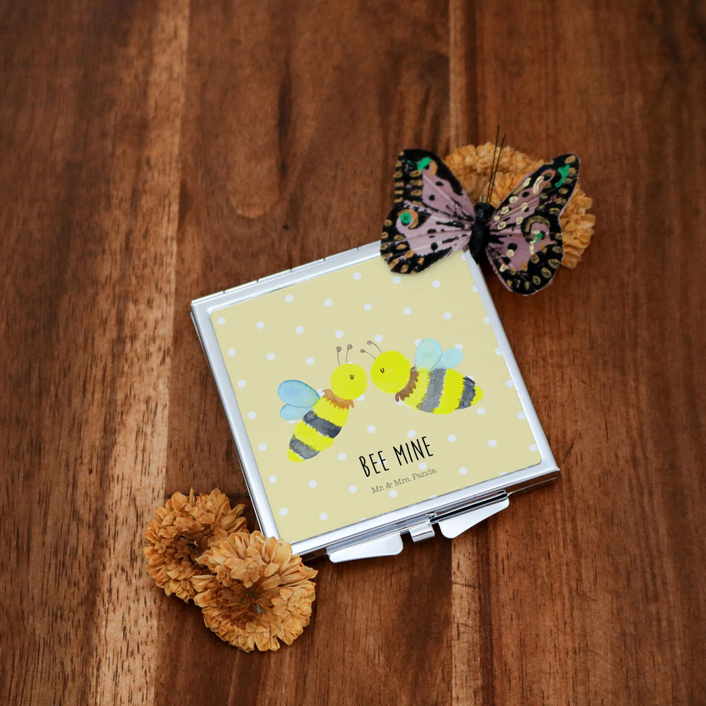Handbag mirror bee Love Handspiegel Geschenkidee, Spiegel Für Schminktasche, Quadratischer Handspiegel, Schminkspiegel Kompakt, Klappbarer Handspiegel, Handspiegel Zum Mitnehmen, Spiegel Für Make-Up Tasche, Vintage Kompaktspiegel, Taschen-Kosmetikspiegel, Design Taschenspiegel, Kompaktspiegel, Klappspiegel, Spiegel Für Unterwegs, Reise Spiegel, Taschenspiegel, Schminkspiegel To Go, Handspiegel Für Damen, Runder Taschenspiegel, Spiegel Für Handtasche, Deko Handspiegel, Handspiegel Mit Hülle, Handtaschenspiegel, Klappbarer Taschenspiegel, Mini Spiegel, Tragbarer Spiegel, Kosmetikspiegel Klein, Biene, Wespe, Hummel