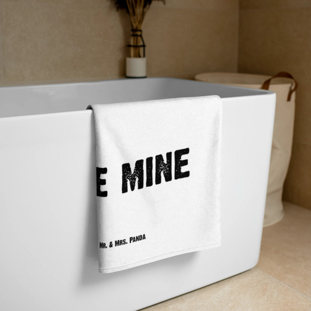 XL bath towel bee Love extra large swim towel, spa towel, oversized towel, XL bath towel, luxury bath sheet, large beach towel, Bee, wasp, bumblebee