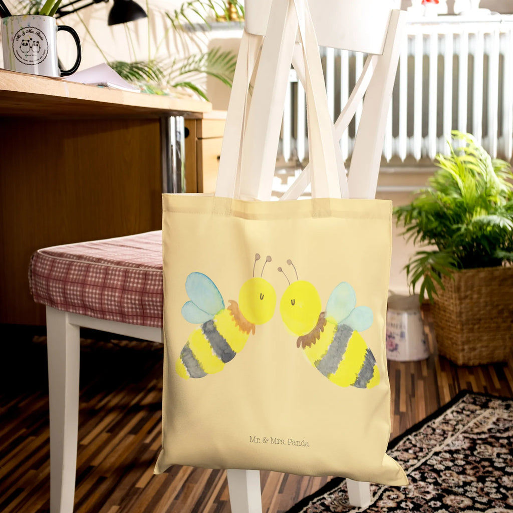 Einkaufstasche Biene Liebe Baumwolltaschen, Tragetasche Zum Umhängen, Kleine Tragetasche, Jutetaschen, Tragetasche Mit Spruch, Große Tragetasche, Tragetasche Handgemacht, Tragetasche Herren, Tragetasche Wiederverwendbar, Tragetasche, Tragetasche Damen, Tragetasche Für Alltag, Tragetasche Mit Henkel, Tragetasche Ohne Plastik, Tragetasche Umweltfreundlich, Tragetasche Vintage, Tragetasche Waschbar, Stofftasche, Einkaufstaschen, Tragetasche Bedruckt, Beutel Tasche, Tragetasche Blanko, Tragetasche Geschenkidee, Faltbare Tragetasche, Tragetasche Für Schule, Tragetasche Robust, Tragetasche Für Einkäufe, Baumwolltasche, Einkaufstasche, Bunte Tragetasche, Jutetasche, Stofftaschen, Leinentaschen, Lustige Tragetasche, Tragetaschen, Tragetasche Kinder, Tragetasche Mit Motiv, Tragetasche Modern, Tragetasche Design, Tragetasche Für Büro, Tragetasche Für Bücher, Leinentasche, Tragetasche Nachhaltig, Biene, Wespe, Hummel