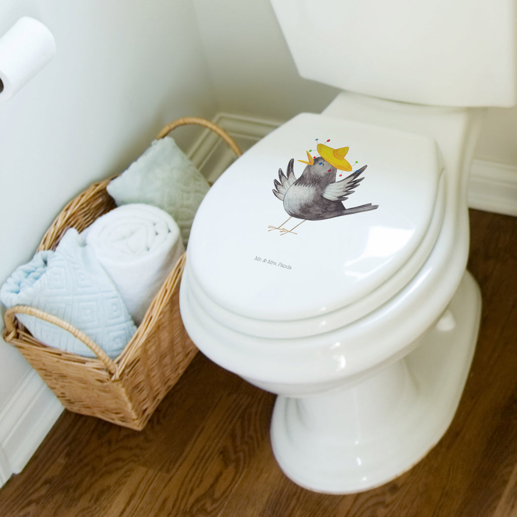 Motiv WC Sitz Rabe Sombrero design klobrille, design toilettensitz, Klositz, Design WC Sitz, bad wc sitz, WC-Deckel, wc sitz motiv, klo deckel, Toilettendeckel, klobrille motiv, Klodeckel, Klobrille, klobrille muster, wc sitz muster, WC Sitz, toilettensitz motiv, Toilettensitz, WC-Sitz, motiv wc sitz, badezimmer wc sitz, dekor wc sitz, Tiere, Gute Laune, Lustige Sprüche, Tiermotive, Spruch Positiv, Rabe, Fröhlich sein, Glück Spruch, Froh, glücklich sein, Motivation, Elster, Vogel, Vögel