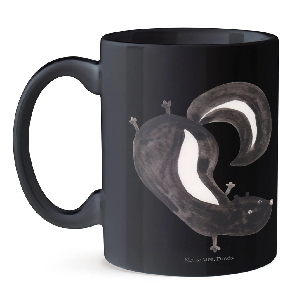 Mug skunk handstand Pott, Kakaotasse, heißgetränkebecher, Keramikbecher, Kaffeebecher, Frühstücksbecher, haferl, hochwertige tasse, Henkelbecher, tasse für kaffee, Bedruckte Tasse, Motivtasse, Keramiktasse, Geschenktasse, milchkaffeetasse, Trinktasse, kaffeetasse keramik, Tasse, Bürotasse, Coffee Mug, kaffeetasse bedruckt, Henkeltasse, Tasse mit Spruch, design tasse, kaffeebecher keramik, Dekotasse, kaffeebecher bedruckt, Tasse mit Motiv, Kaffeetasse, Kaffeepott, Teebecher, statement tasse, Bürobecher, Sprüchetasse, Teetasse, Becher, Mug, tasse für büro, Trinkbecher, Teepott, schöne tasse, Frühstückstasse, Designtasse, Skunk, Stinktier, Verpielt, Kind, Raubtier, Stinker, Stinki, Spielplatz, Wildtier