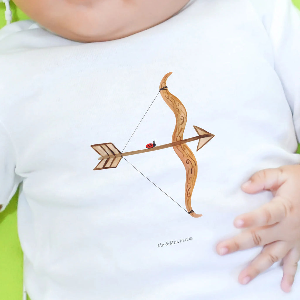 Organic Baby Shirt Sternzeichen Schütze Süßes Baby Shirt, Baby Shirt Erstausstattung, Baby Langarmshirt, Lustiges Baby Shirt, Baby Shirt Mädchen, Baby Shirt Neutral, Baby Shirt Zur Geburt, Baby Sweatshirt, Baby Shirt Grau, Baby Hemd, Baby Shirt Pastell, Baby Shirt Unisex, Baby Bio Shirt, Baby Shirt Mit Motiv, Baby Shirt Geschenk, Baby Shirt Bunt, Baby Shirt Modern, Baby Shirt, Baby Shirt Klassisch, Baby Shirt Alltag, Baby Shirt Mit Spruch, Baby Oberteil, Baby Jerseyshirt, Baby Shirt Mit Aufdruck, Baby Top, Baby Shirt Junge, Baby T-Shirt, Baby Baumwollshirt, Baby Shirt Gestreift, Baby Kurzarmshirt, Baby Pullover, Baby Shirt Weiß, Sternzeichen, Tierkreiszeichen, Horoskop, Astrologie, Aszendent, Schütze Sternzeichen, Schütze Geschenk, Geburtstag Dezember, Geschenk Schützenfest, Geschenk November, Geschenk Dezember, Schütze, Geburtstag November