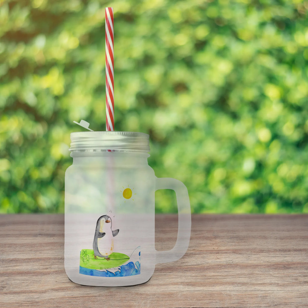 Trinkglas Mason Jar Pinguin Surfer Cocktailglas Im Mason Jar Look, Glas Für Wasser, Spülmaschinenfestes Mason Jar, Glas Mit Deckel Und Strohhalm, Mason Jar Mit Henkel, Glas Mit Schraubverschluss, Glas Mit Henkel Und Deckel, Trinkglas Retro, Mason Jar Für Hochzeit, Wiederverwendbares Trinkglas, Mason Jar Für Gartenparty, Glas Für Cocktails, Glas Mit Bügelverschluss, Vintage Trinkglas, Einmachglas Mit Henkel, Einmachglas Trinkglas, Mason Jar Glas Für BBQ, Getränkeglas Im Landhausstil, Glas Mit Schraubdeckel, Smoothieglas, Glas Für Saft, Glas Mit Strohhalm, Saftglas Mit Deckel, Glas Im Country-Style, Mason Jar Für Getränke, Glas Mit Gravur, Glasbecher Im Vintage-Stil, Glas Für Smoothies, Mason Jar Glas Für Küche, Limonadenglas, Mason Jar Trinkglas, Glas Für Limonade, Trinkglas Im Einmachglas-Stil, Glas Für Eistee, Geschenkglas Mason Jar, Glas Für Sommergetränke, Mason Jar Glas, Deko Trinkglas, Rustikales Trinkglas, Pinguin, Pinguine, Wellen, surfen, Portugal, Surfer, Urlaub, Hawaii, Wellen reiten