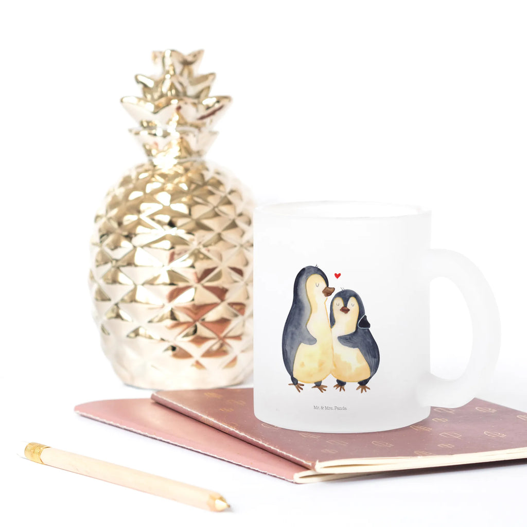 Teetasse Pinguin umarmend Teetasse Porzellan, Teetasse Mit Deckel, Lieblings Teetasse, Teetasse Emaille, Kleine Teetasse, Teetasse Geschenk, Teetasse Handgemacht, Teetasse Für Männer, Teetasse Modern, Teetasse Mit Henkel, Teetasse Mit Sieb, Teetasse Bedruckt, Tee Tasse, Teetasse Für Kinder, Tasse Für Tee, Teetasse Klassisch, Teetasse Für Büro, Große Teetasse, Teetasse Shabby Chic, Teetasse Keramik, Teetasse Mit Motiv, Teetasse Für Zuhause, Doppelwandige Teetasse, Teetasse Skandinavisch, Teetasse Glas, Lustige Teetasse, Teetasse Spülmaschinenfest, Teetasse Vintage, Teetasse Mit Tiermotiv, Teetasse Mikrowellengeeignet, Teetasse Für Frauen, Design Teetasse, Teetasse Set, Teetasse, Teetasse Mit Spruch, Teetasse Nachhaltig, Pinguin, Hochzeitstag, Liebe, Hochzeit, Liebespaar, Hochzeitsgeschenk, Liebesbeweis, Jahrestag, Verlobung, Liebesgeschenk