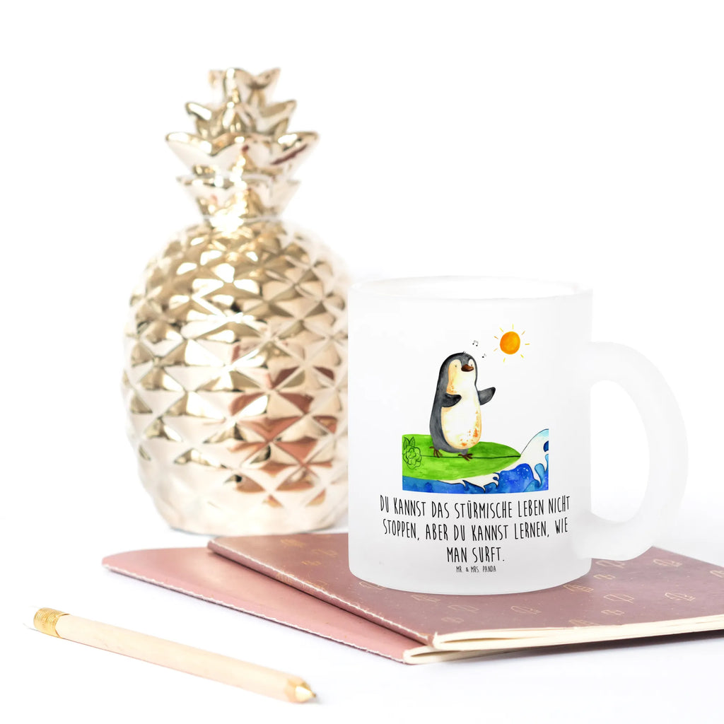 Teetasse Pinguin Surfer Teetasse Keramik, Teetasse Für Kinder, Teetasse Für Büro, Teetasse Spülmaschinenfest, Lieblings Teetasse, Tasse Für Tee, Teetasse Set, Teetasse Skandinavisch, Teetasse Geschenk, Teetasse Emaille, Teetasse Klassisch, Teetasse Modern, Doppelwandige Teetasse, Große Teetasse, Teetasse Bedruckt, Teetasse Für Zuhause, Teetasse Glas, Teetasse Mit Tiermotiv, Teetasse Für Männer, Teetasse Mit Deckel, Teetasse Nachhaltig, Teetasse Mit Henkel, Teetasse Mikrowellengeeignet, Kleine Teetasse, Teetasse Mit Sieb, Teetasse Mit Spruch, Teetasse Handgemacht, Teetasse Vintage, Lustige Teetasse, Tee Tasse, Teetasse Für Frauen, Teetasse Porzellan, Design Teetasse, Teetasse Shabby Chic, Teetasse, Teetasse Mit Motiv, Pinguin, Surfer, Pinguine, surfen, Urlaub, Portugal, Wellen reiten, Hawaii, Wellen